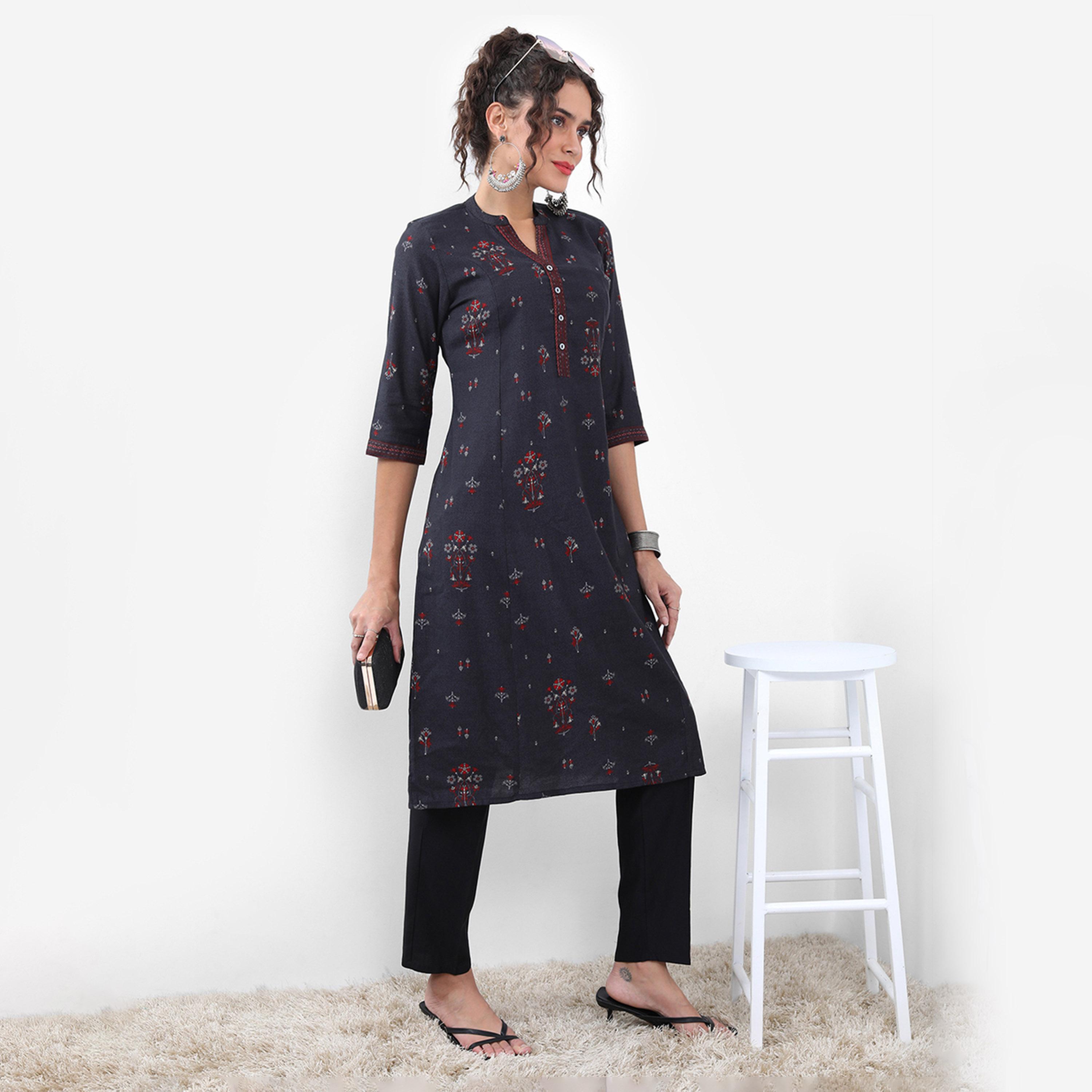 Vishudh X Styli Floral Printed Thread Work Kurta-women-clothing-ethnicwear-kurtas-image-6
