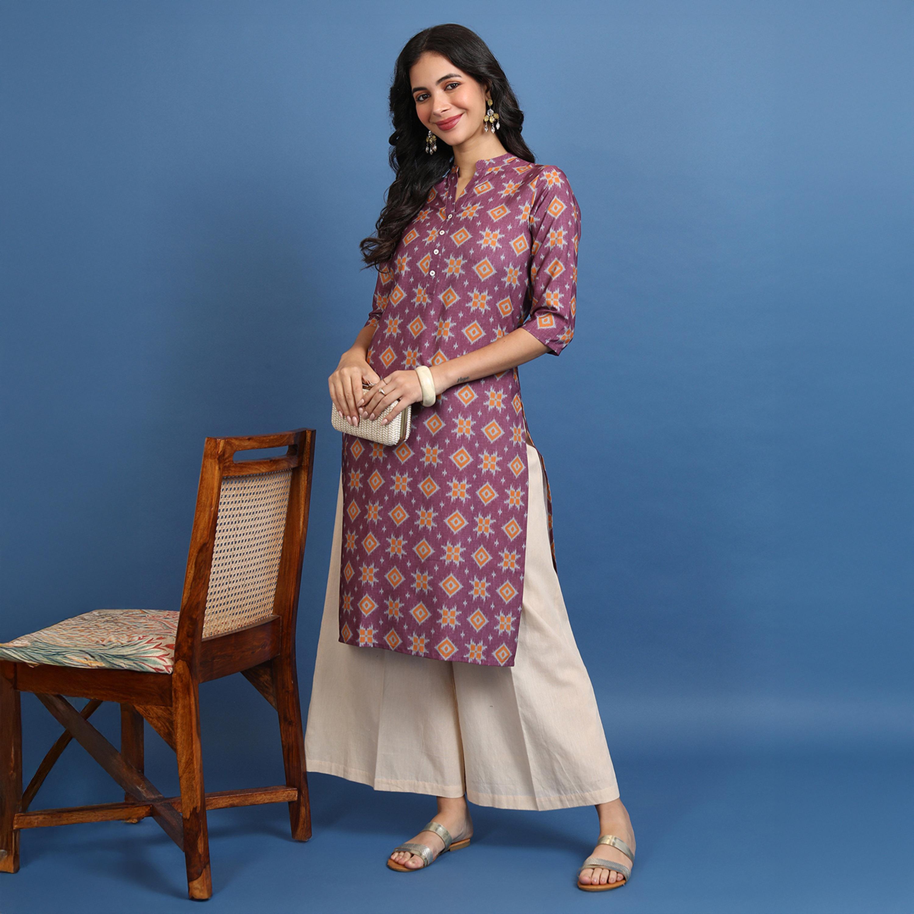 فيشود × ستايلي - كورتا مستقيمة بزخارف عرقية وياقة ماندرين - برغندي-women-clothing-ethnicwear-kurtas-image-1