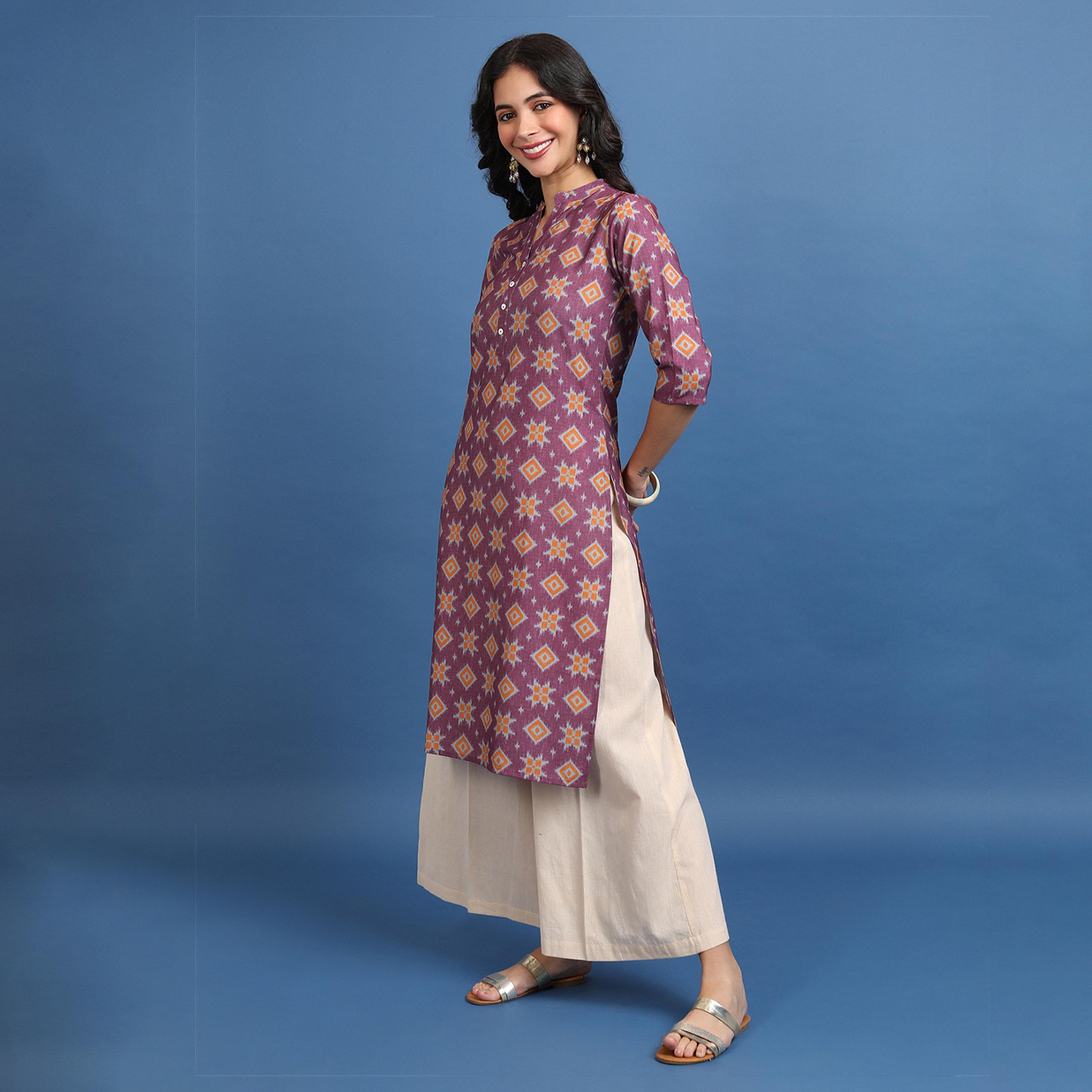 فيشود × ستايلي - كورتا مستقيمة بزخارف عرقية وياقة ماندرين - برغندي-women-clothing-ethnicwear-kurtas-image-2