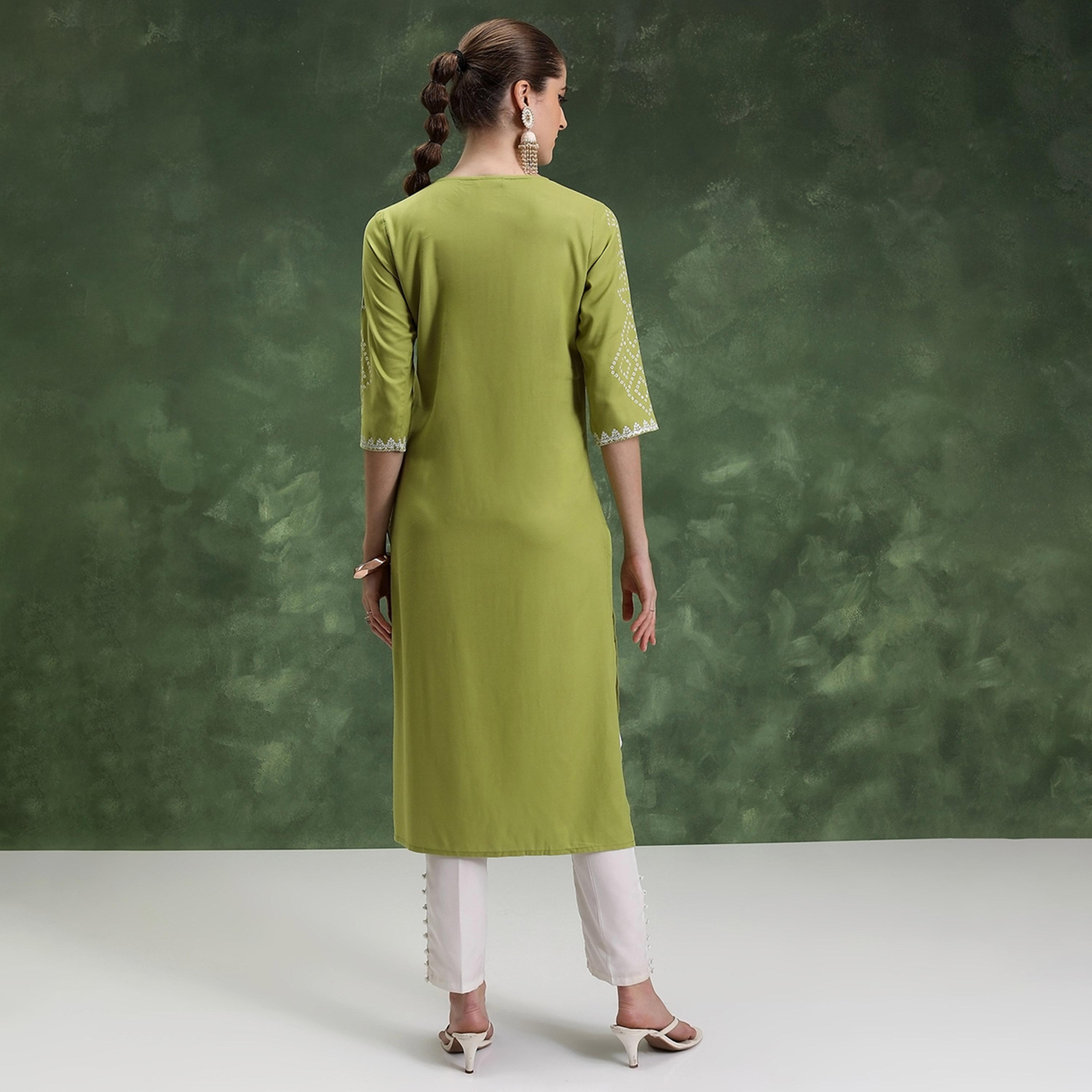 Vishudh X Styli Geometric Printed Keyhole Neck Kurta-women-clothing-ethnicwear-kurtas-image-3