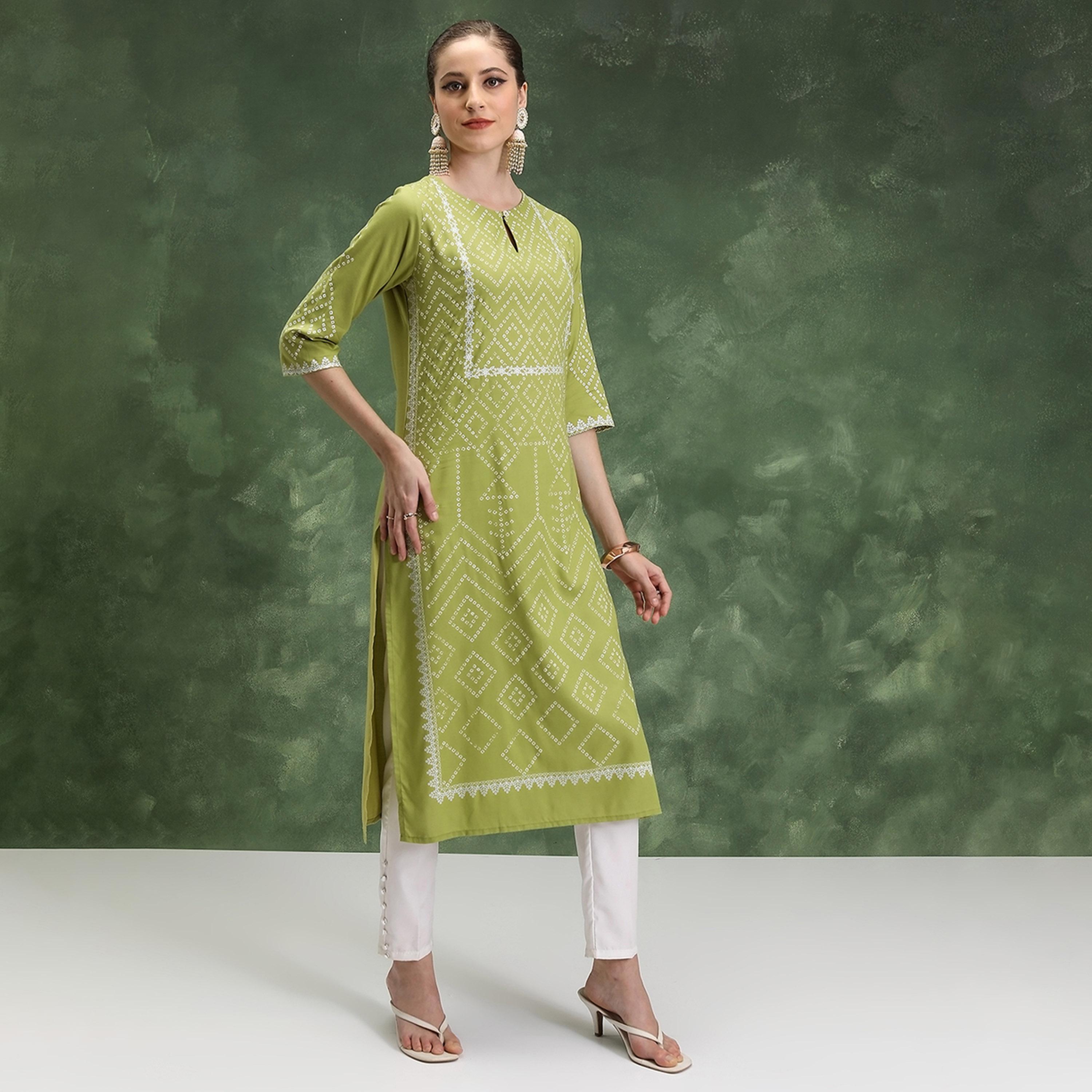 Vishudh X Styli Geometric Printed Keyhole Neck Kurta-women-clothing-ethnicwear-kurtas-image-4