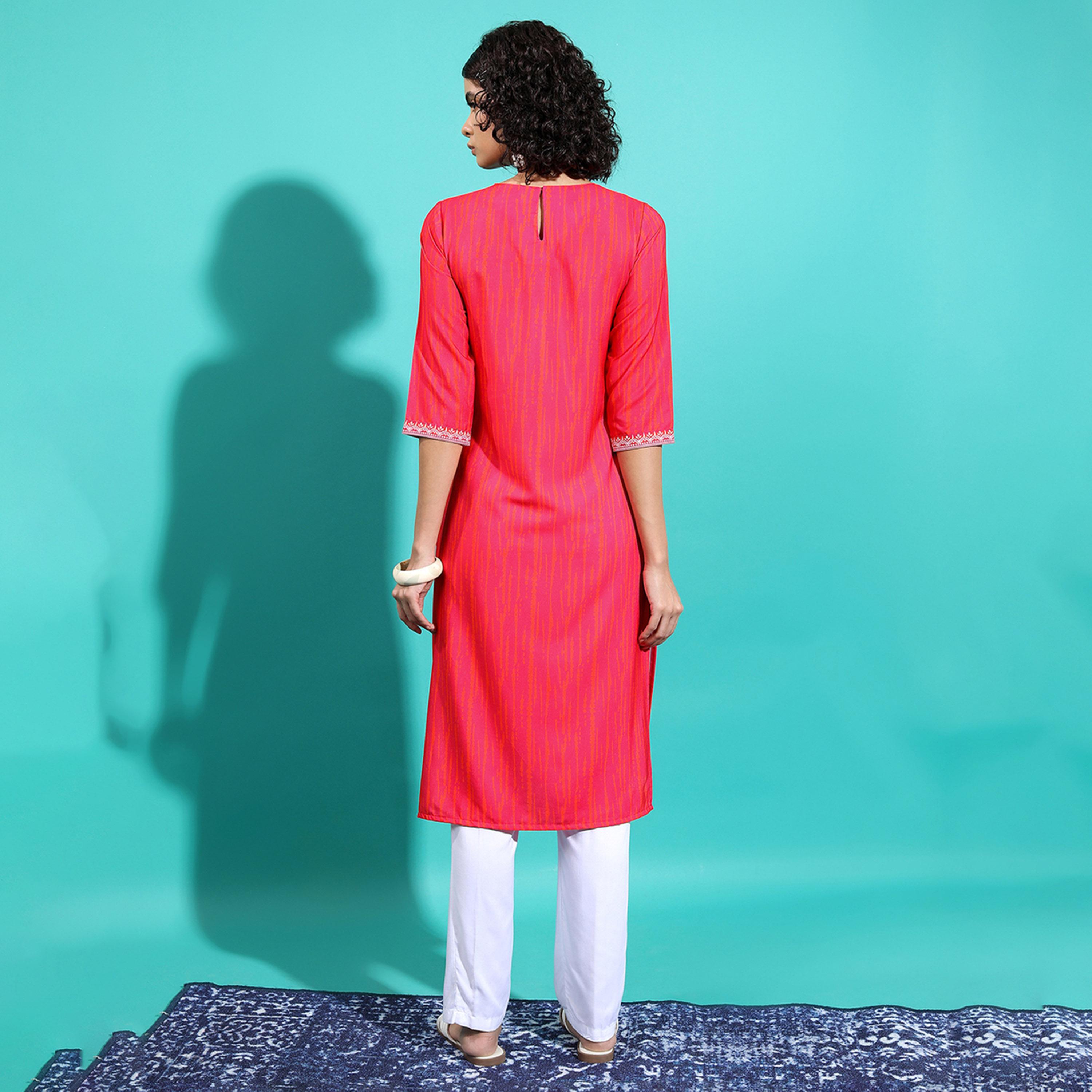 فيشود × ستايلي - كورتا نسائية بتصميم هندسي مع تطريز خيوط - أحمر-women-clothing-ethnicwear-kurtas-image-3