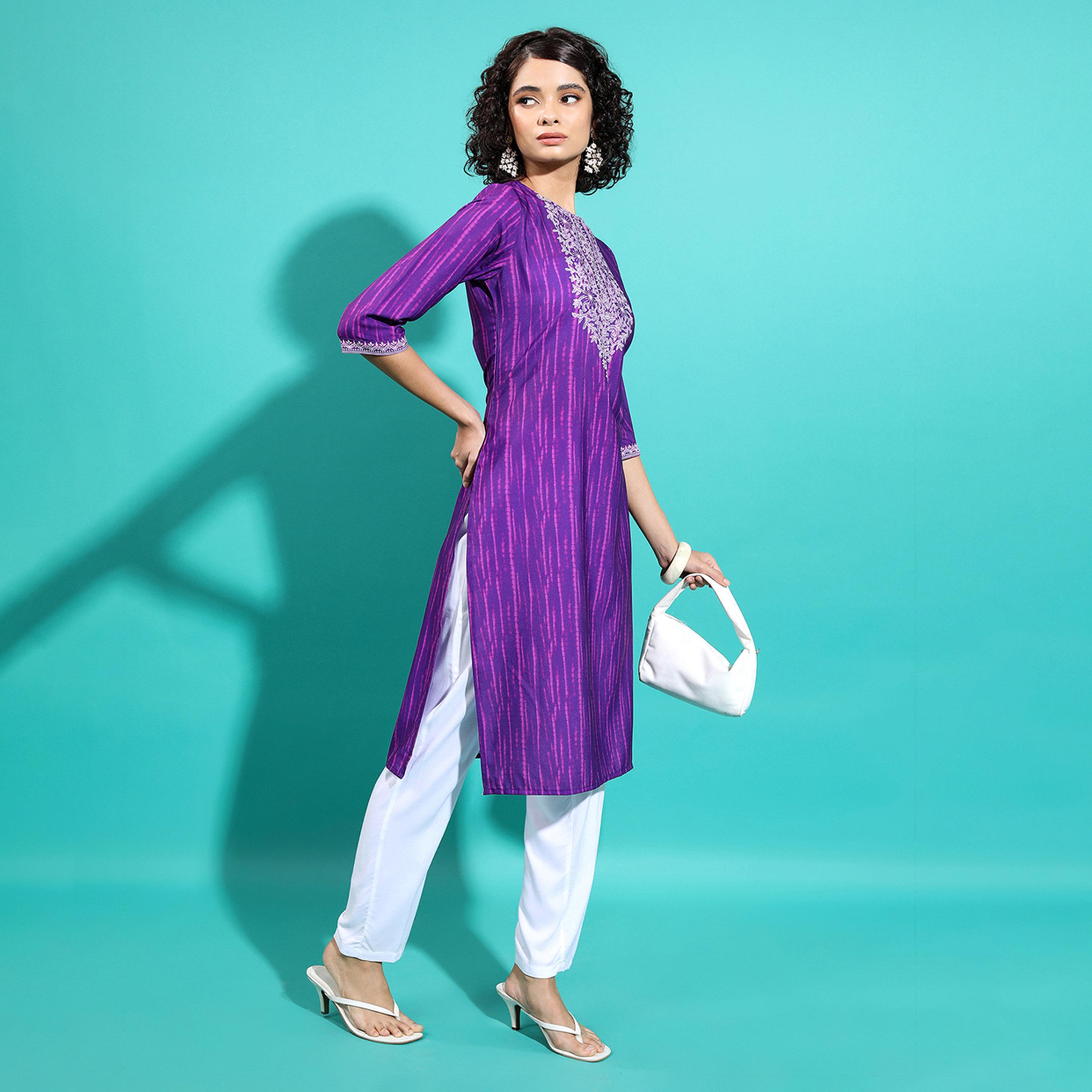 فيشود × ستايلي - كورتا نسائية مطرزة بفتحة رقبة صغيرة وأكمام واسعة وتطريز خيوط - بنفسجي-women-clothing-ethnicwear-kurtas-image-6