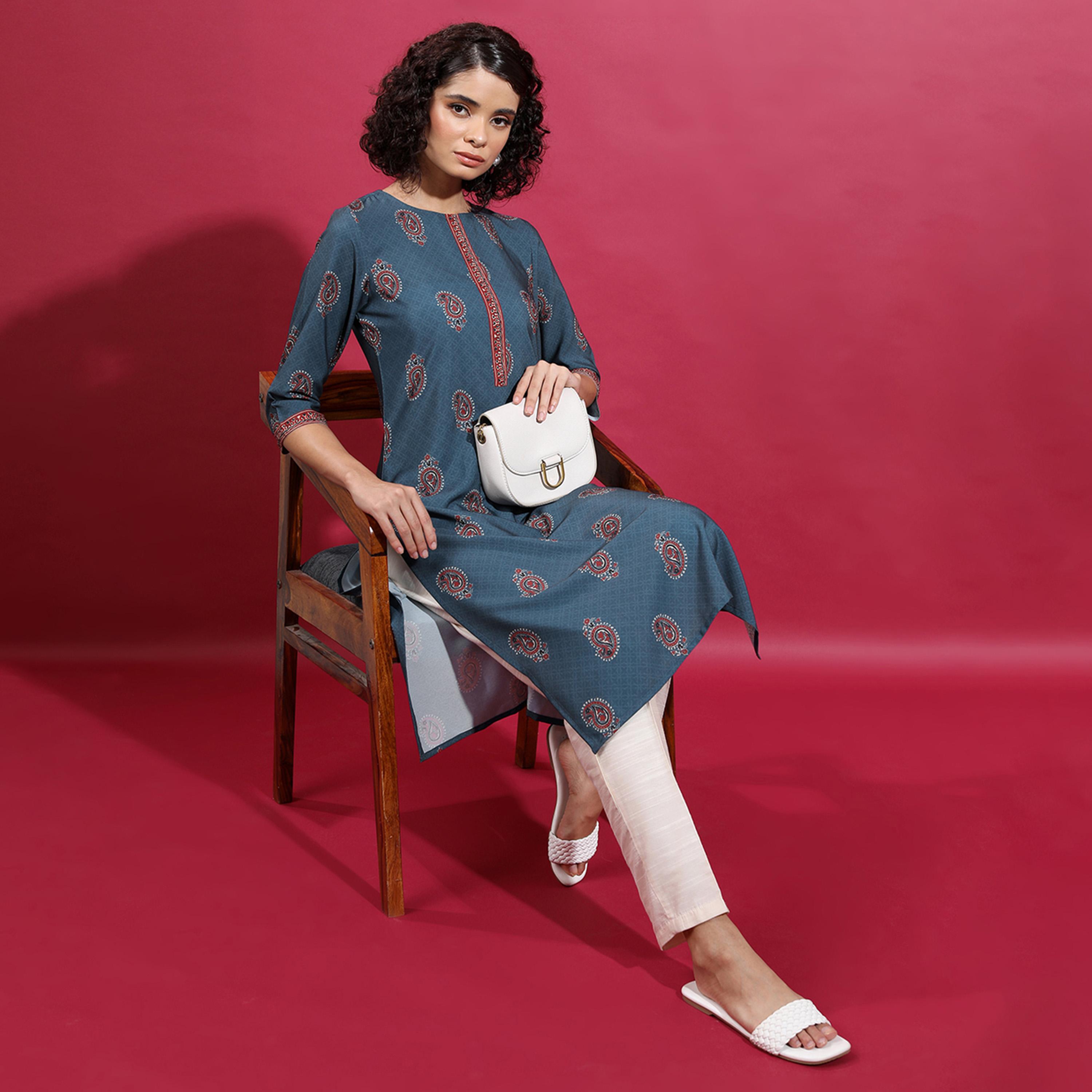 فيشود × ستايلي - كورتا جوتا باتي مطبوعة بزخارف عرقية بأكمام واسعة-women-clothing-ethnicwear-kurtas-image-2