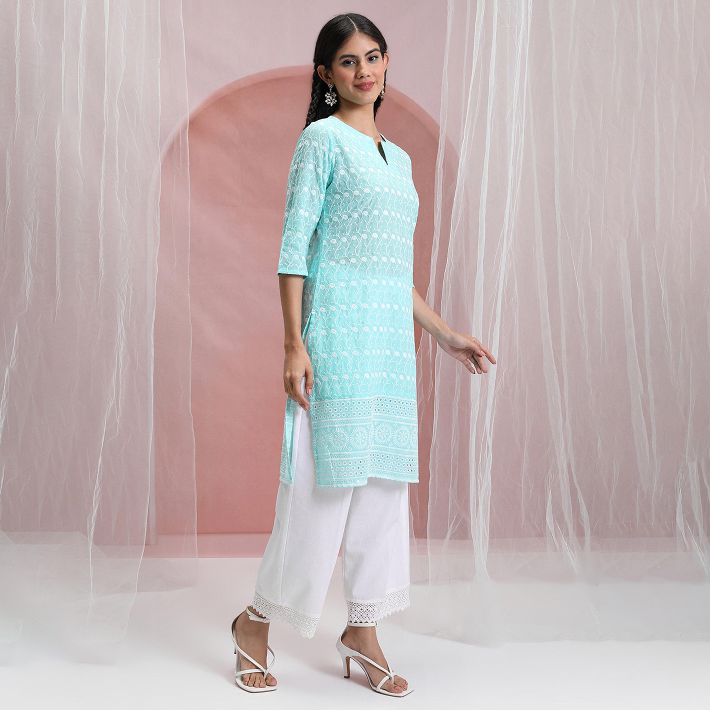 Vishudh X Styli Blue & White Floral Embroidered Round Notched Neck Straight Kurta-women-clothing-ethnicwear-kurtas-image-4