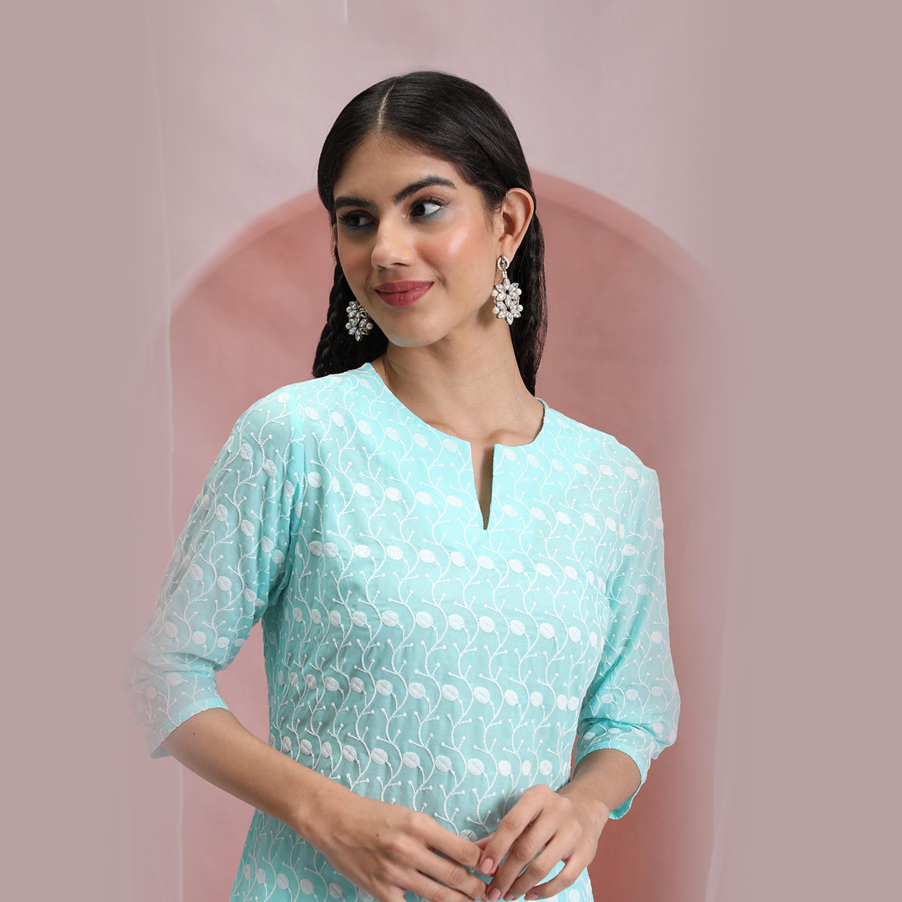 Vishudh X Styli Blue & White Floral Embroidered Round Notched Neck Straight Kurta-women-clothing-ethnicwear-kurtas-image-6