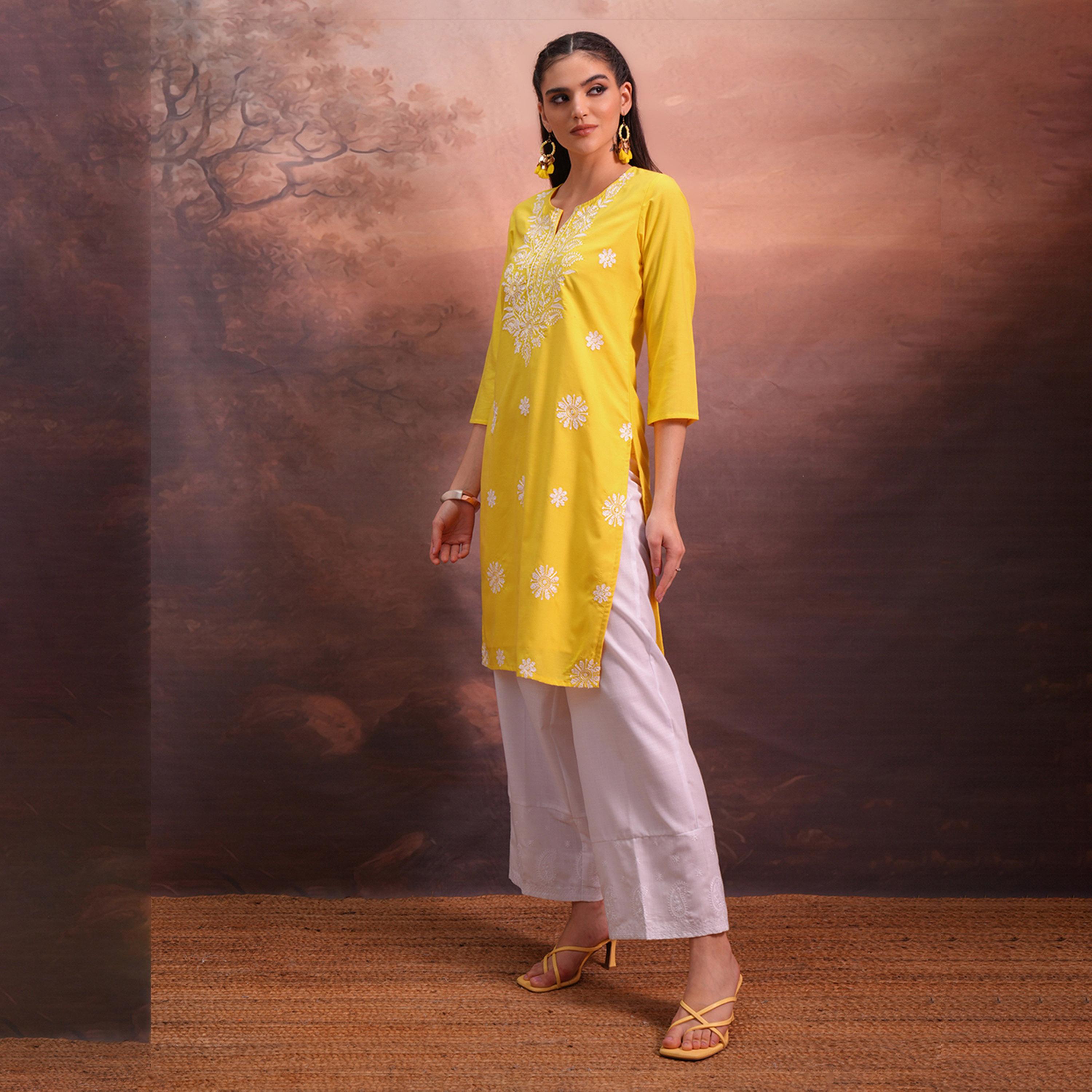 فيشود × ستايلي - كورتا مستقيمة مطرزة بالزهور - أصفر-women-clothing-ethnicwear-kurtas-image-2