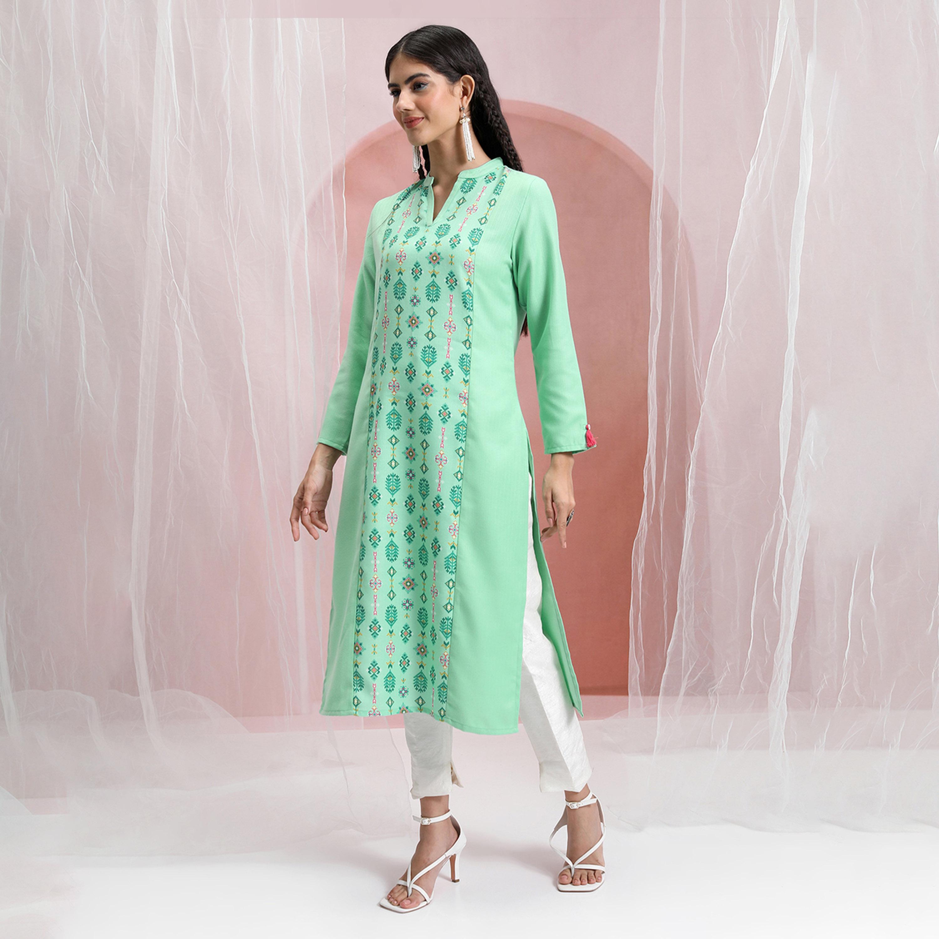 Vishudh X Styli Green Ethnic Motifs Printed Straight Kurta-women-clothing-ethnicwear-kurtas-image-2