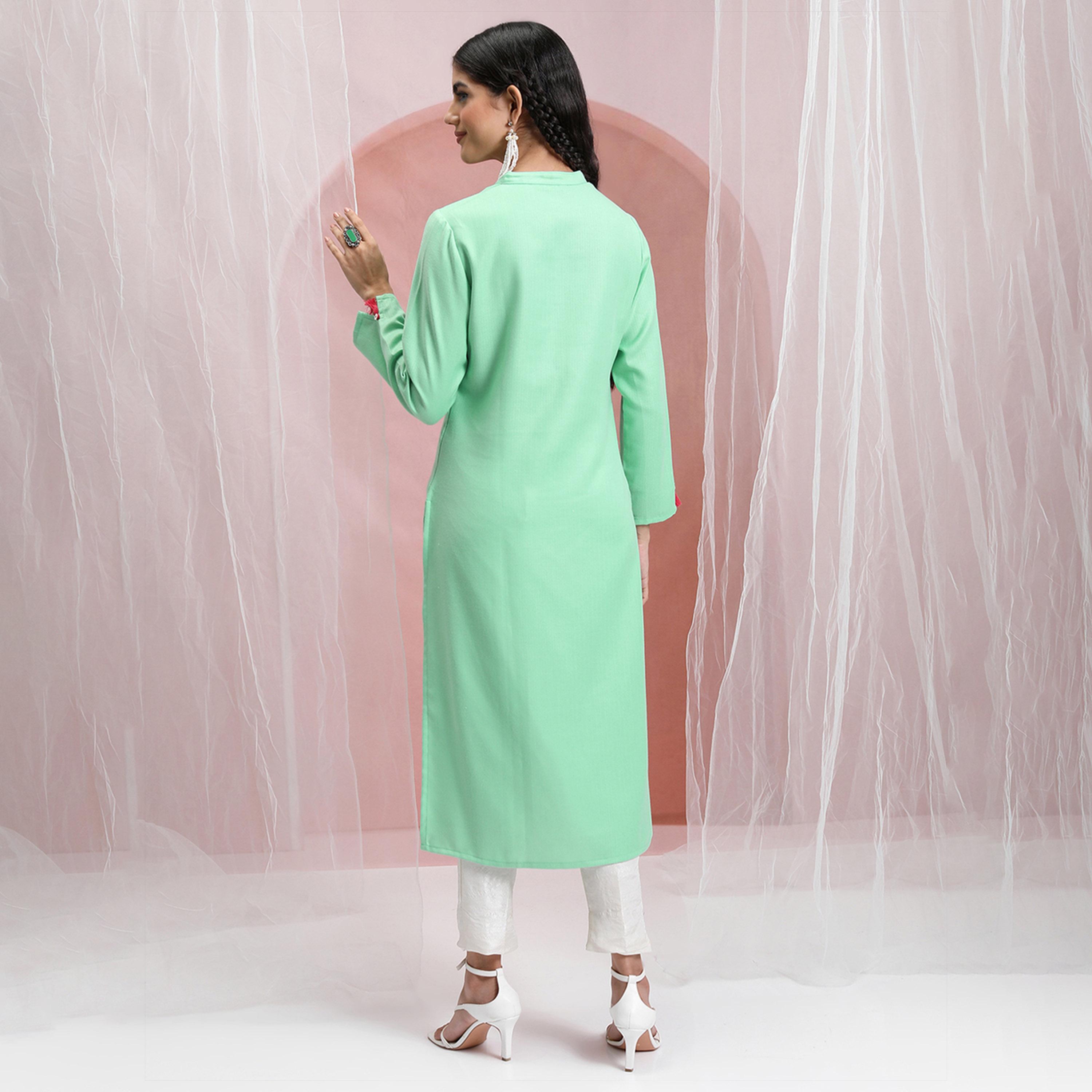 Vishudh X Styli Green Ethnic Motifs Printed Straight Kurta-women-clothing-ethnicwear-kurtas-image-3