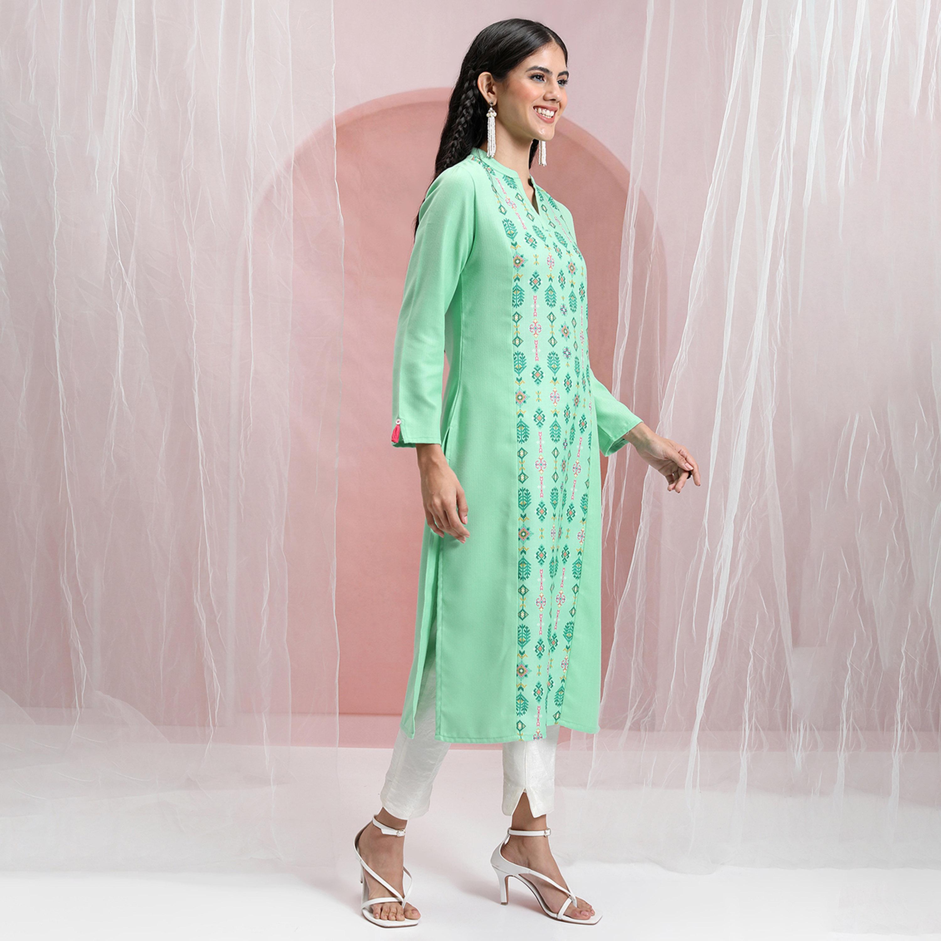 Vishudh X Styli Green Ethnic Motifs Printed Straight Kurta-women-clothing-ethnicwear-kurtas-image-4