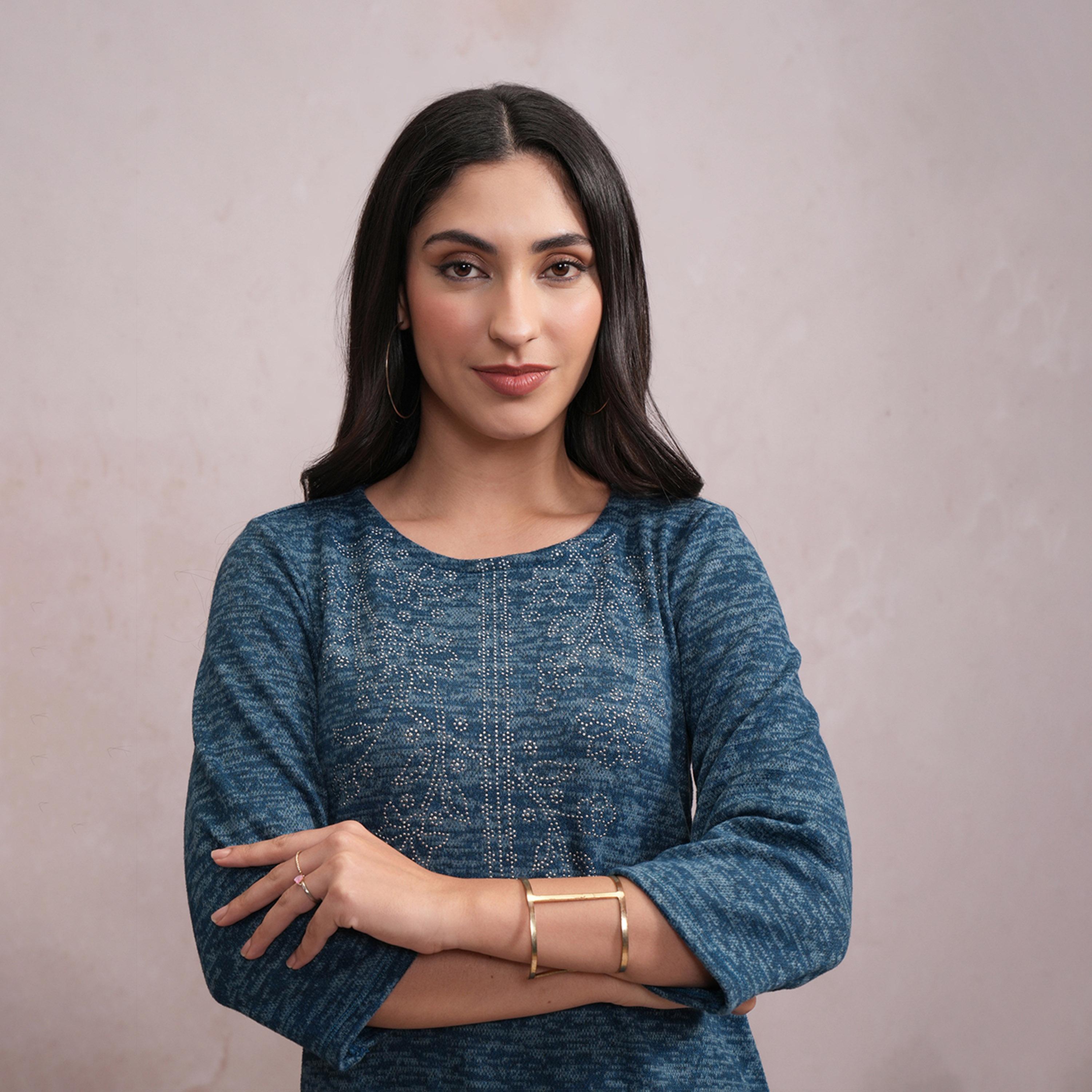فيشود × ستايلي - كورتا مستقيمة بطبعة مجردة ومزينة بالترتر - أزرق مخضر-women-clothing-ethnicwear-kurtas-image-6