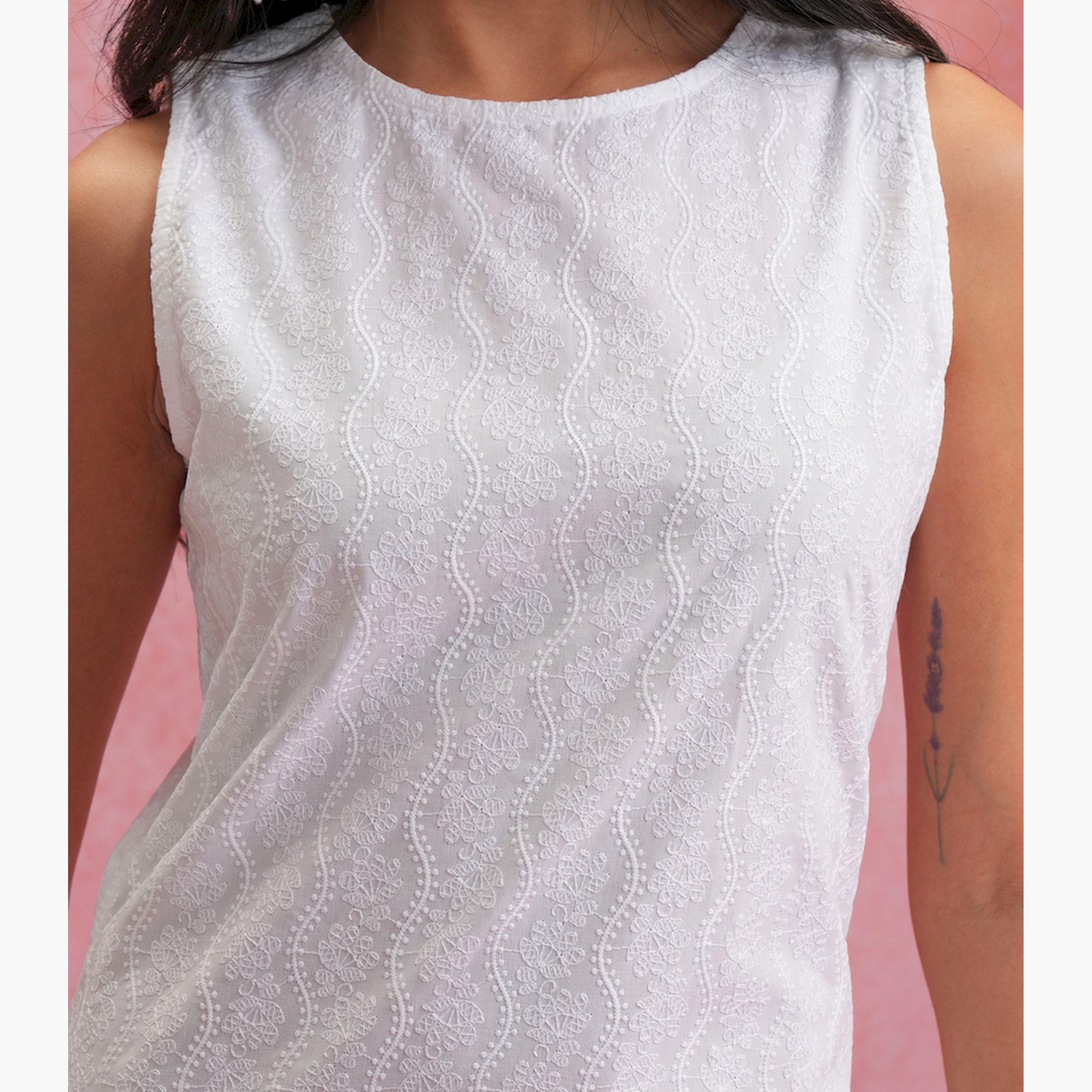 Vishudh X Styli White Round Neck Sleeveless Thread Work Kurta-women-clothing-ethnicwear-kurtas-image-5
