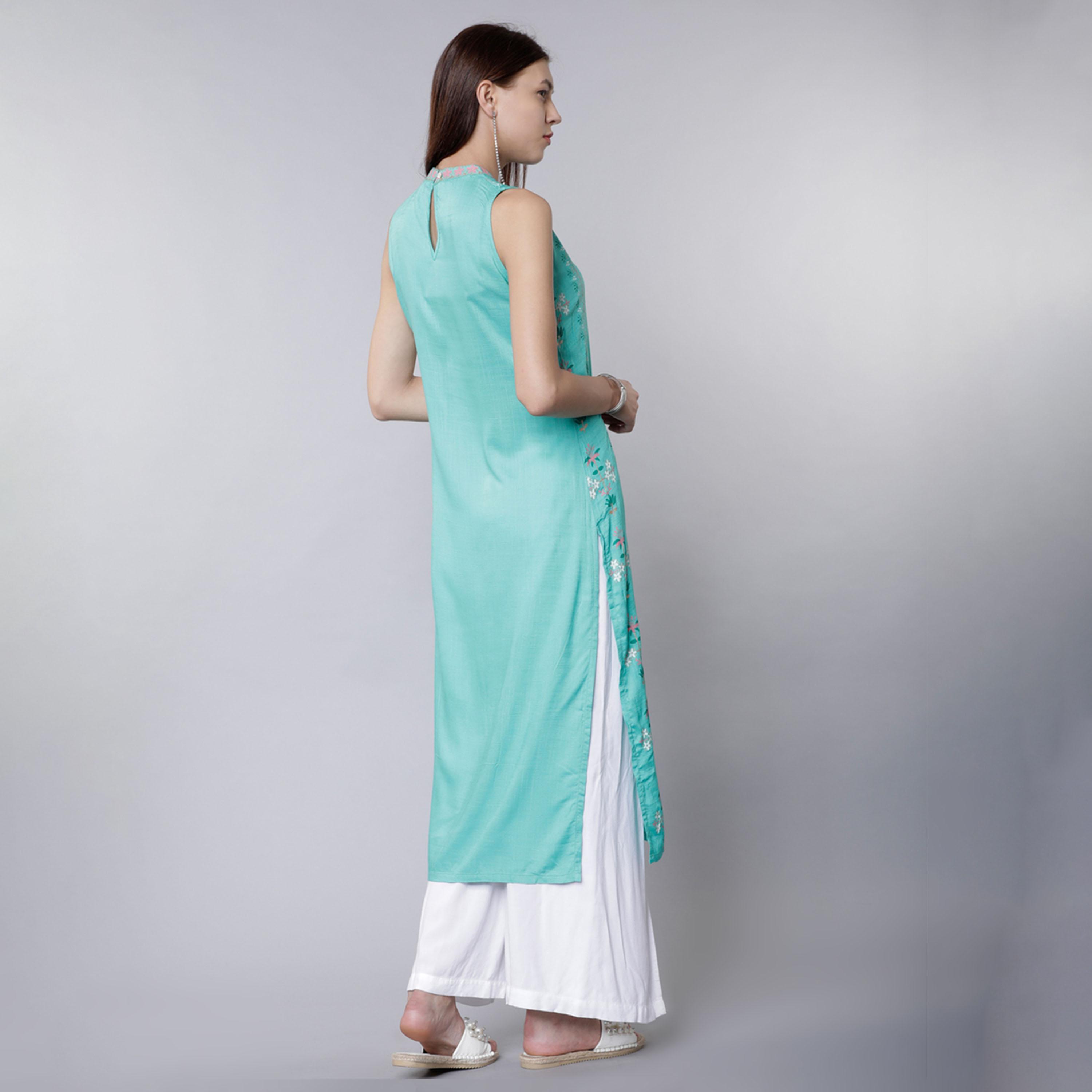 Vishudh X Styli Women Sea Green Solid Straight Kurta-women-clothing-ethnicwear-kurtas-image-3