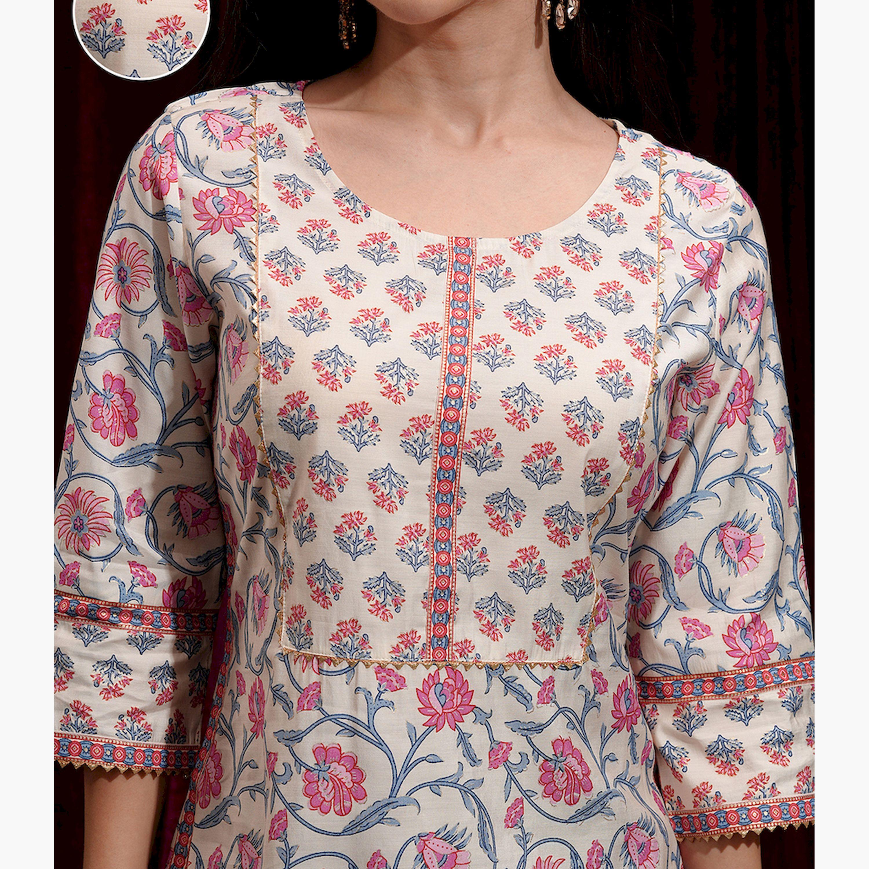 Vishudh X Styli Floral Printed Gotta Patti Round Neck Straight Kurta-women-clothing-ethnicwear-kurtas-image-5