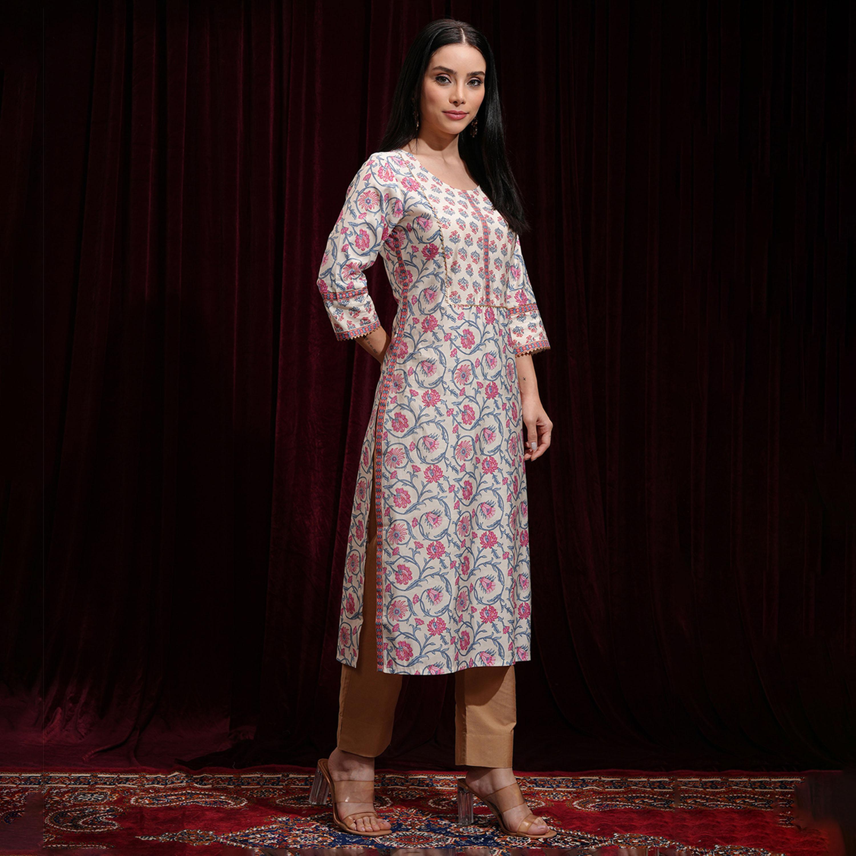 Vishudh X Styli Floral Printed Gotta Patti Round Neck Straight Kurta-women-clothing-ethnicwear-kurtas-image-6