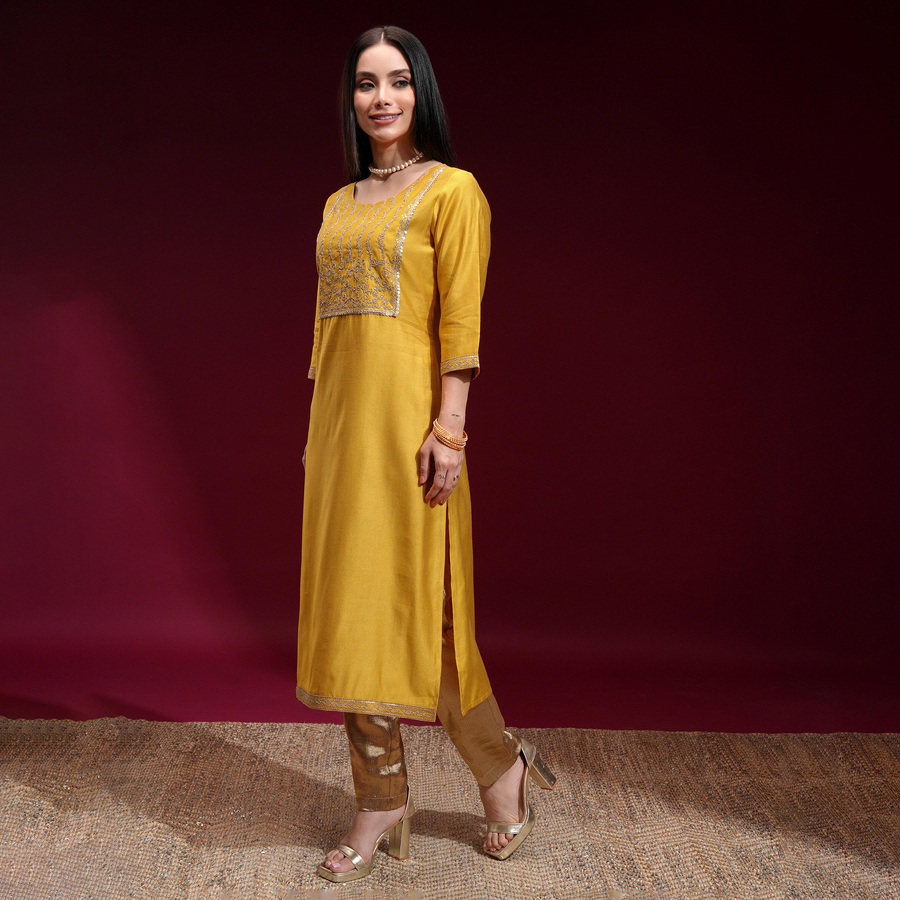 فيشود × ستايلي - كورتا مستقيمة بياقة مطرزة بالزهور مع ترتر-women-clothing-ethnicwear-kurtas-image-4