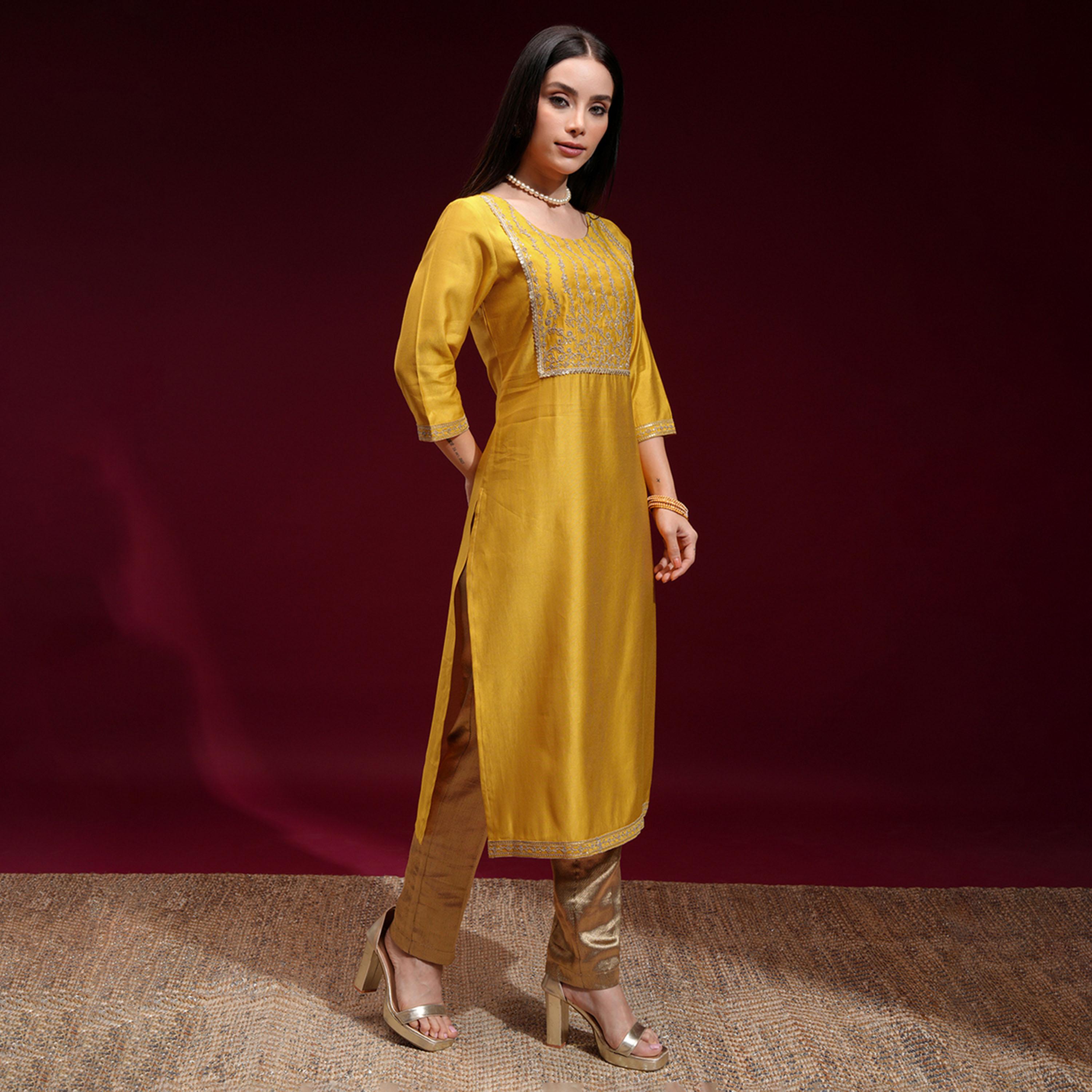 فيشود × ستايلي - كورتا مستقيمة بياقة مطرزة بالزهور مع ترتر-women-clothing-ethnicwear-kurtas-image-6