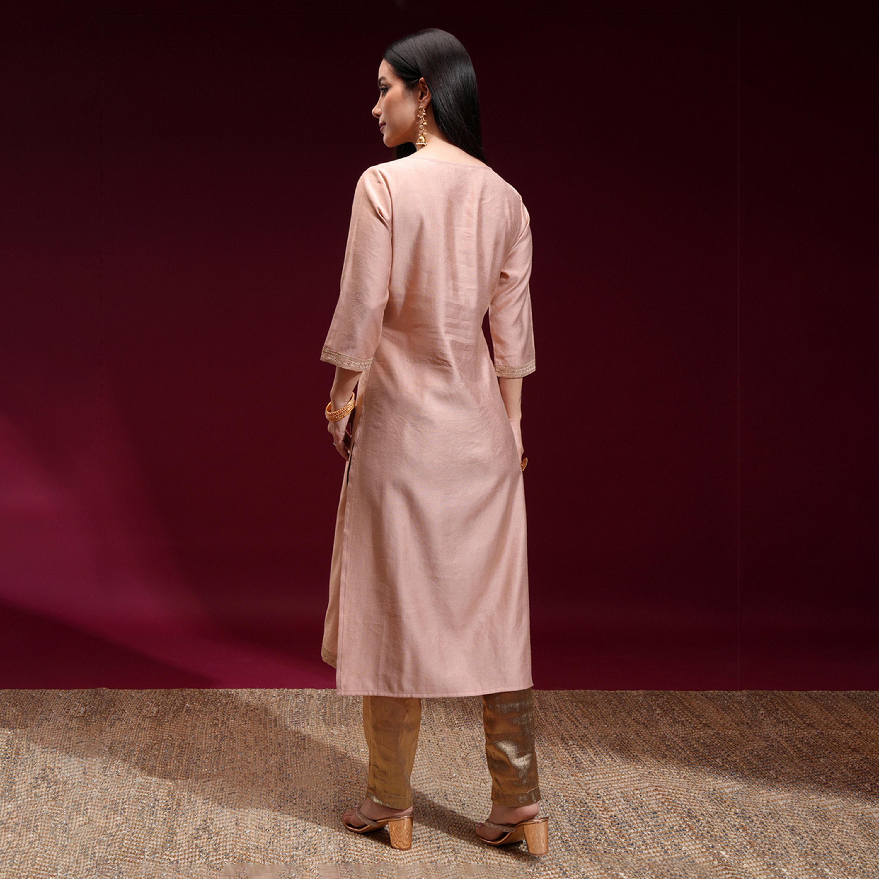 فيشود × ستايلي - كورتا مستقيمة بياقة مطرزة بالزهور مع ترتر-women-clothing-ethnicwear-kurtas-image-3