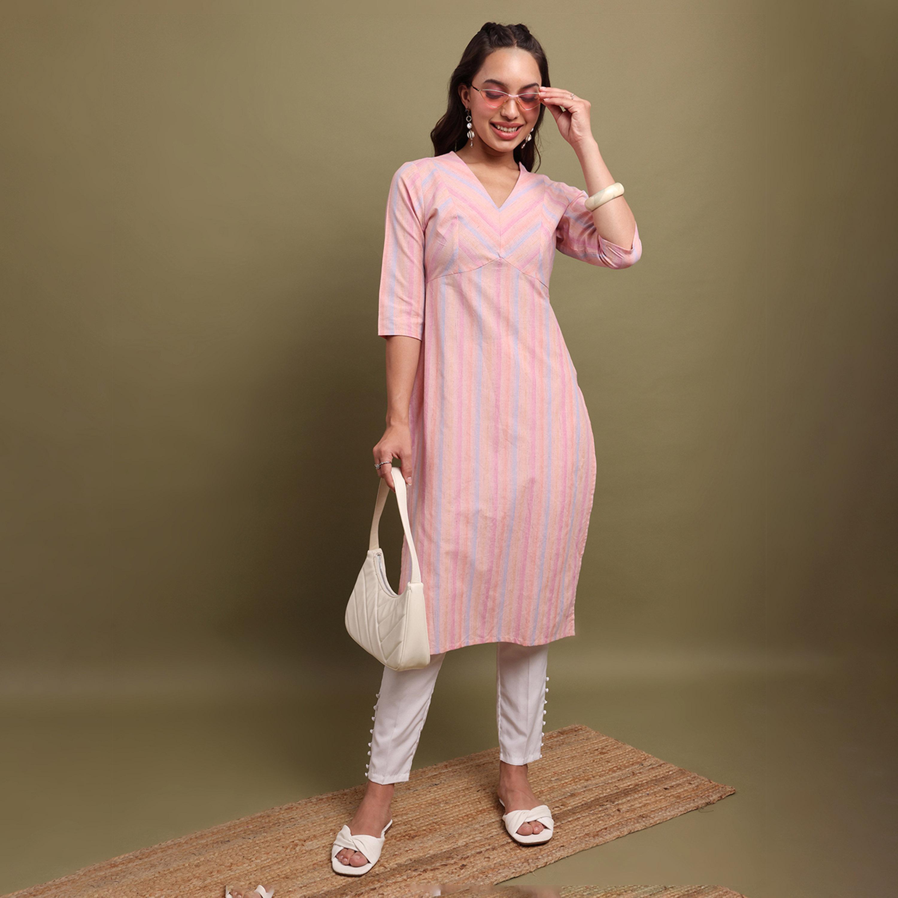 فيشود × ستايلي - كورتا قطنية مخططة بفتحة رقبة على شكل حرف V-women-clothing-ethnicwear-kurtas-image-2