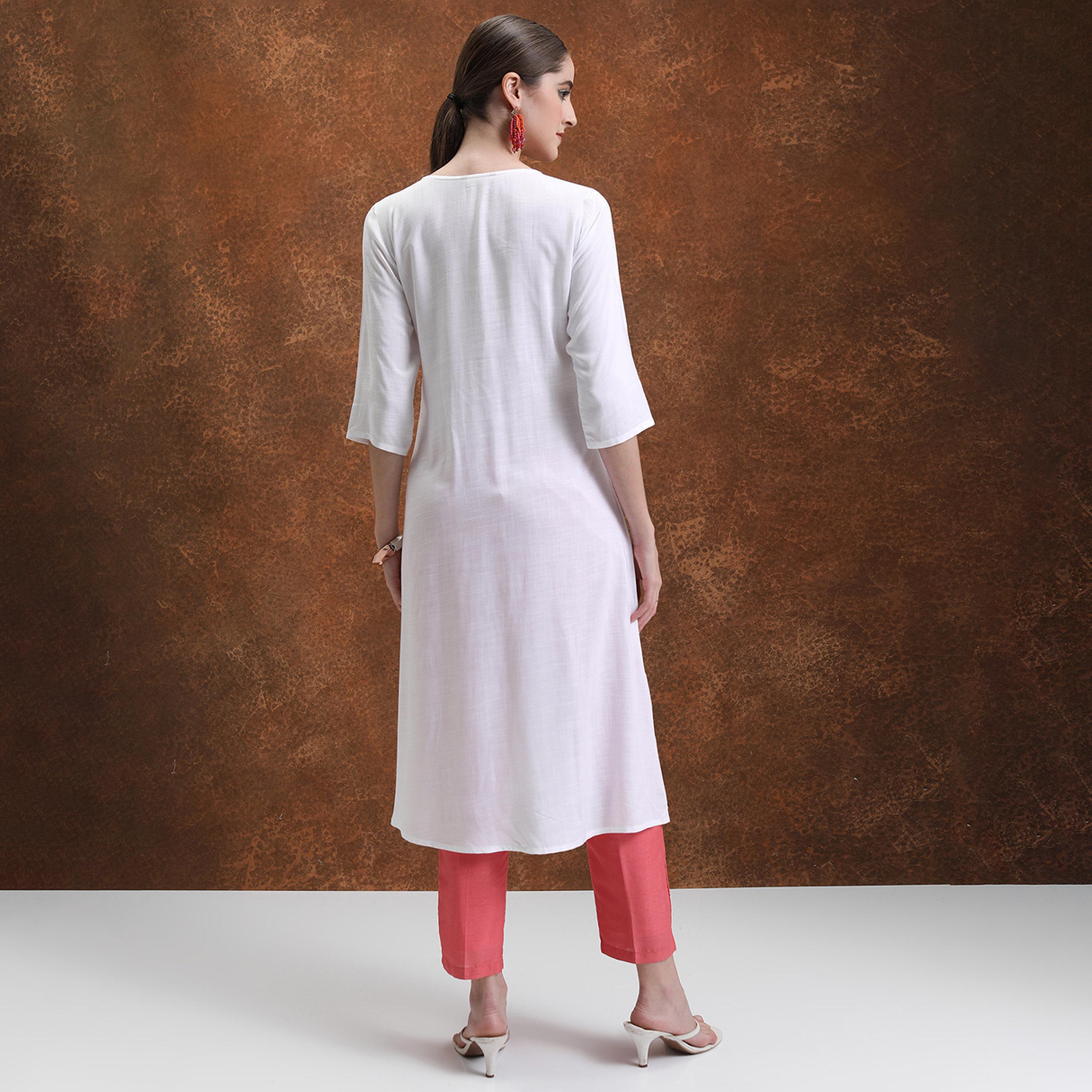 فيشود × ستايلي - كورتا مطرزة بأشكال هندسية وقصة A - أبيض-women-clothing-ethnicwear-kurtas-image-3