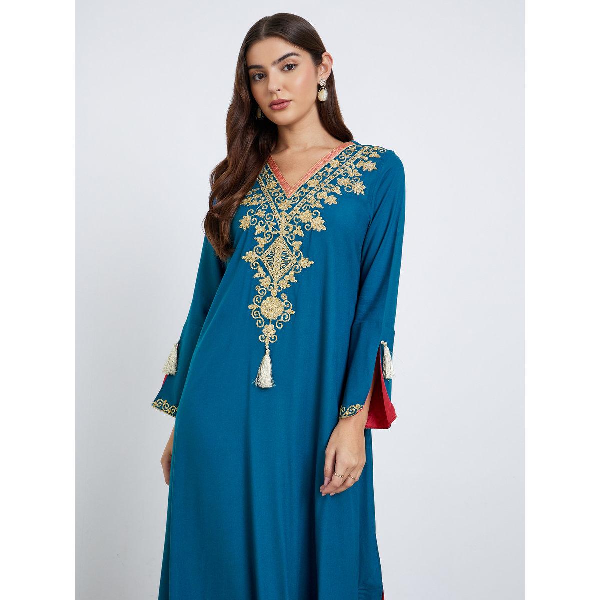 أميرة x ستايلي جلابية بتفاصيل مُطرزة-women-arabicclothing-jalabiyas-image-2