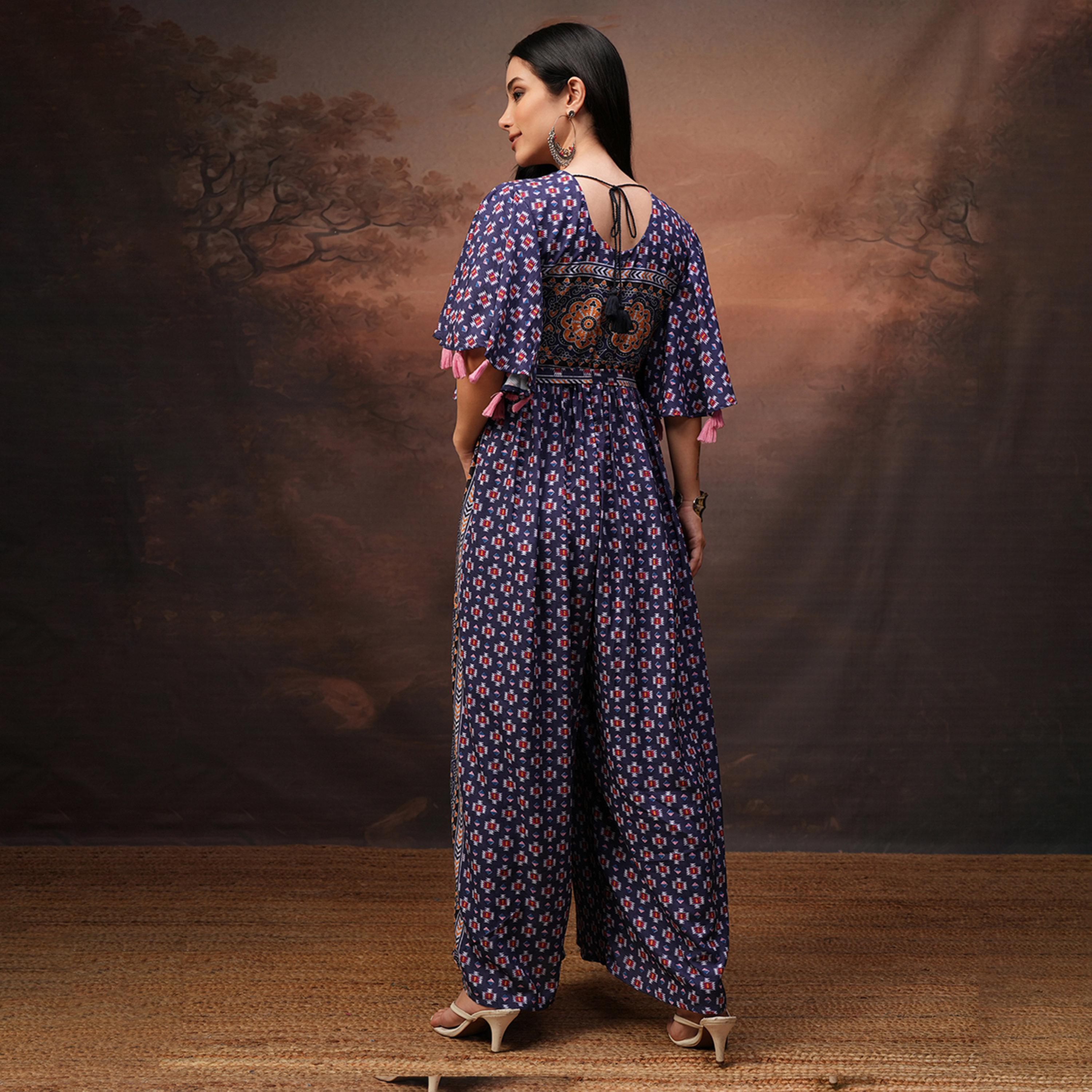 فيشود × ستايلي - جمبسوت نسائي أساسي بطبعة زهور مع شراشيب-women-clothing-jumpsuits-image-3