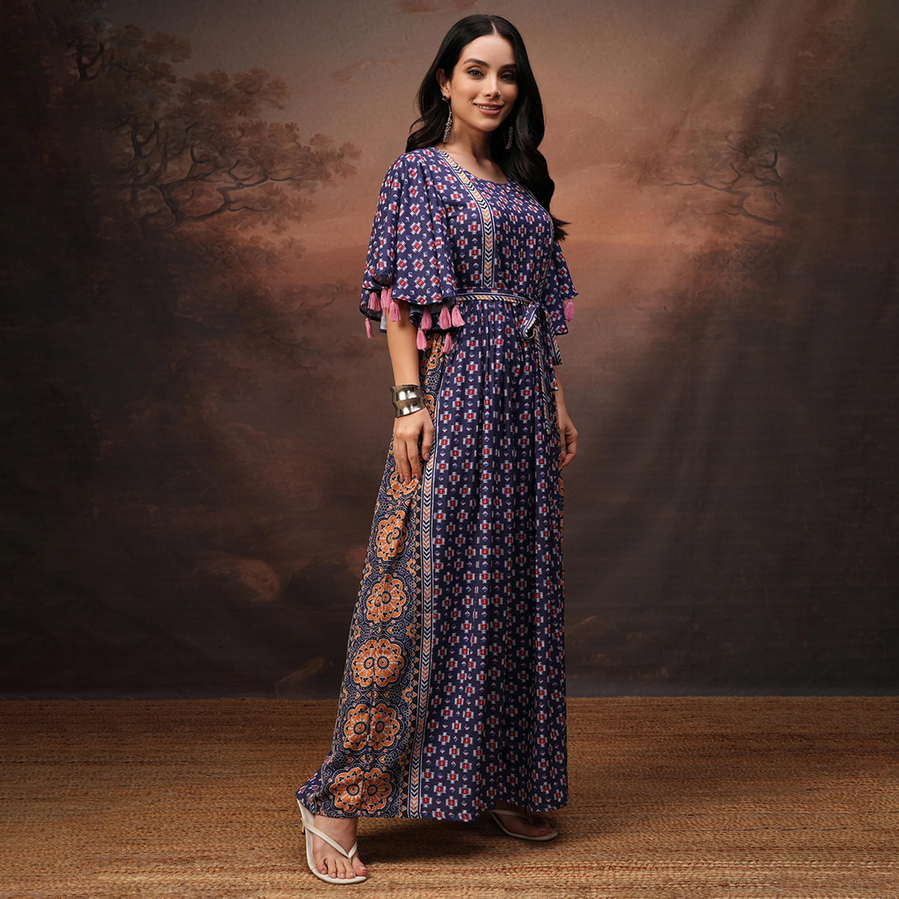 فيشود × ستايلي - جمبسوت نسائي أساسي بطبعة زهور مع شراشيب-women-clothing-jumpsuits-image-4