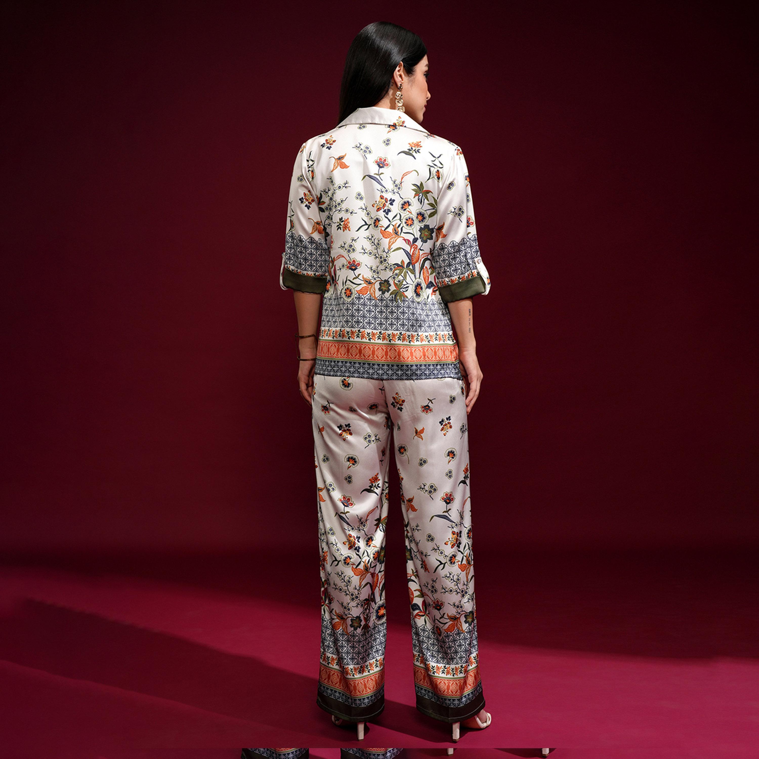 Vishudh X Styli Floral Printed Notched Lapel Roll-Up Sleeves Blazer With Trousers-women-clothing-coordsets-image-3