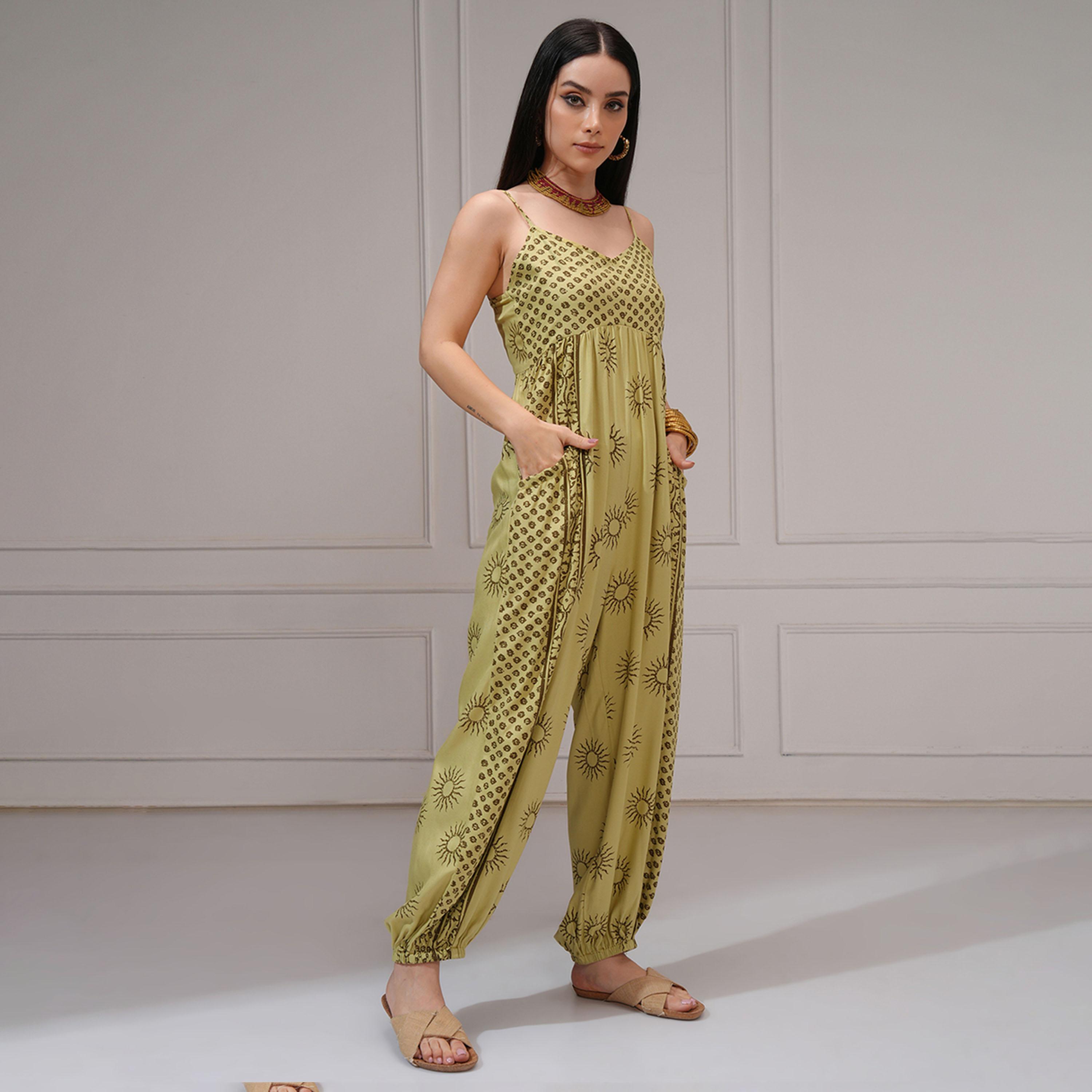 فيشود × ستايلي - جمبسوت أساسي مطبوع-women-clothing-jumpsuits-image-2