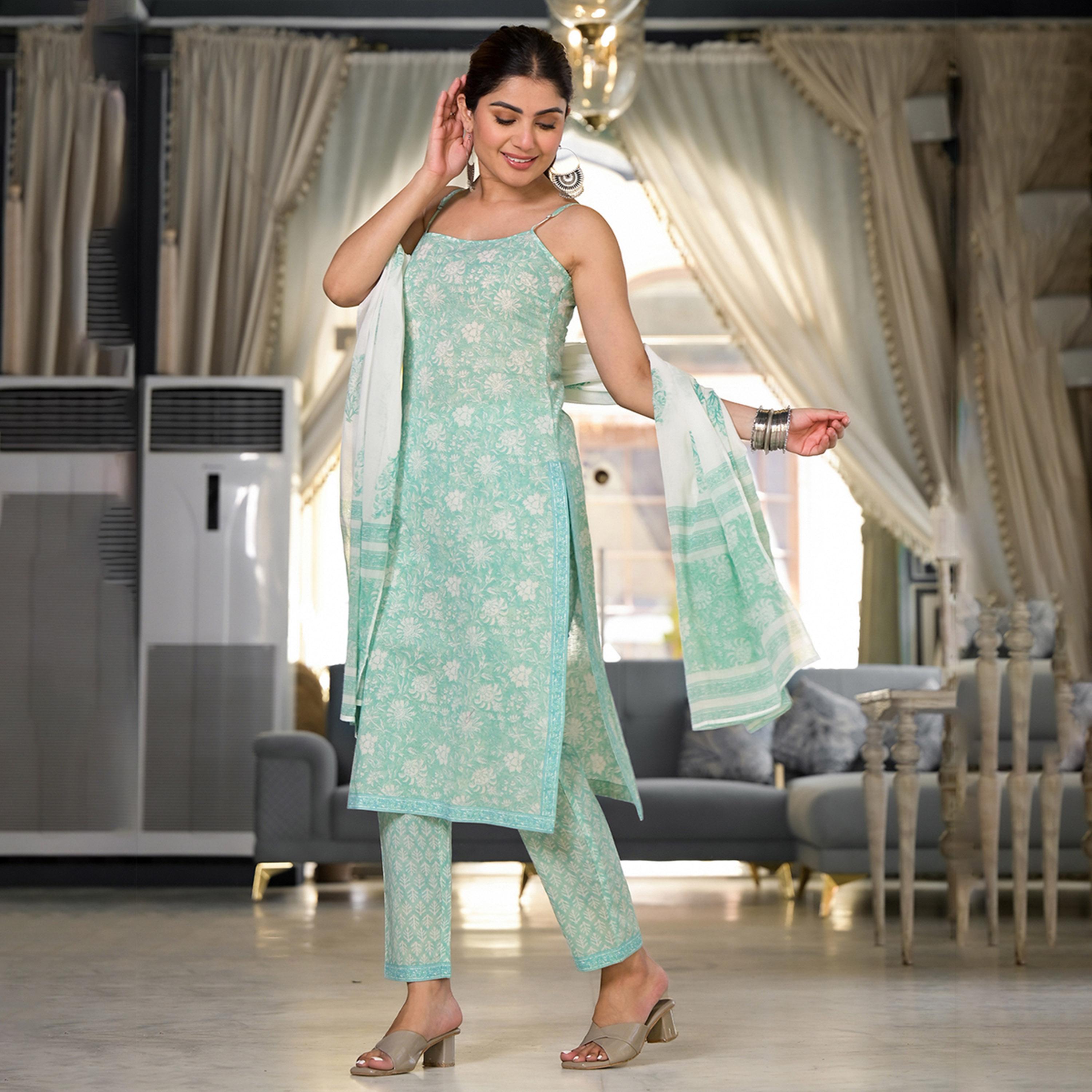 فيشود × ستايلي - كورتا مطبوعة بالورود من القطن الخالص مع بنطال ووشاح دوباتا - أزرق-women-clothing-ethnicwear-sareesets-image-2