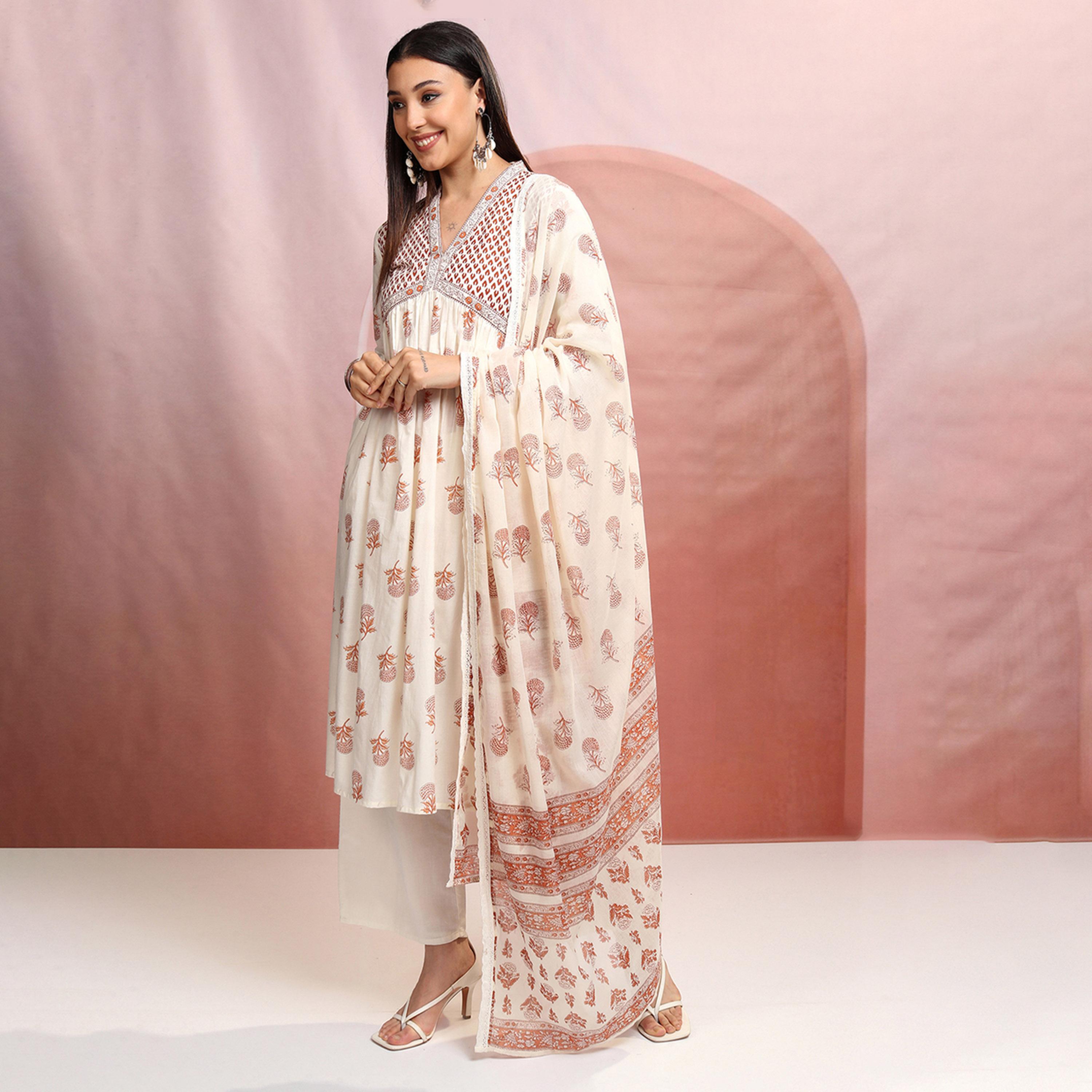 فيشود × ستايلي - كورتا بطبعة زهور من القطن الخالص بفتحة رقبة على شكل حرف V مع بنطال ووشاح-women-clothing-ethnicwear-sareesets-image-1