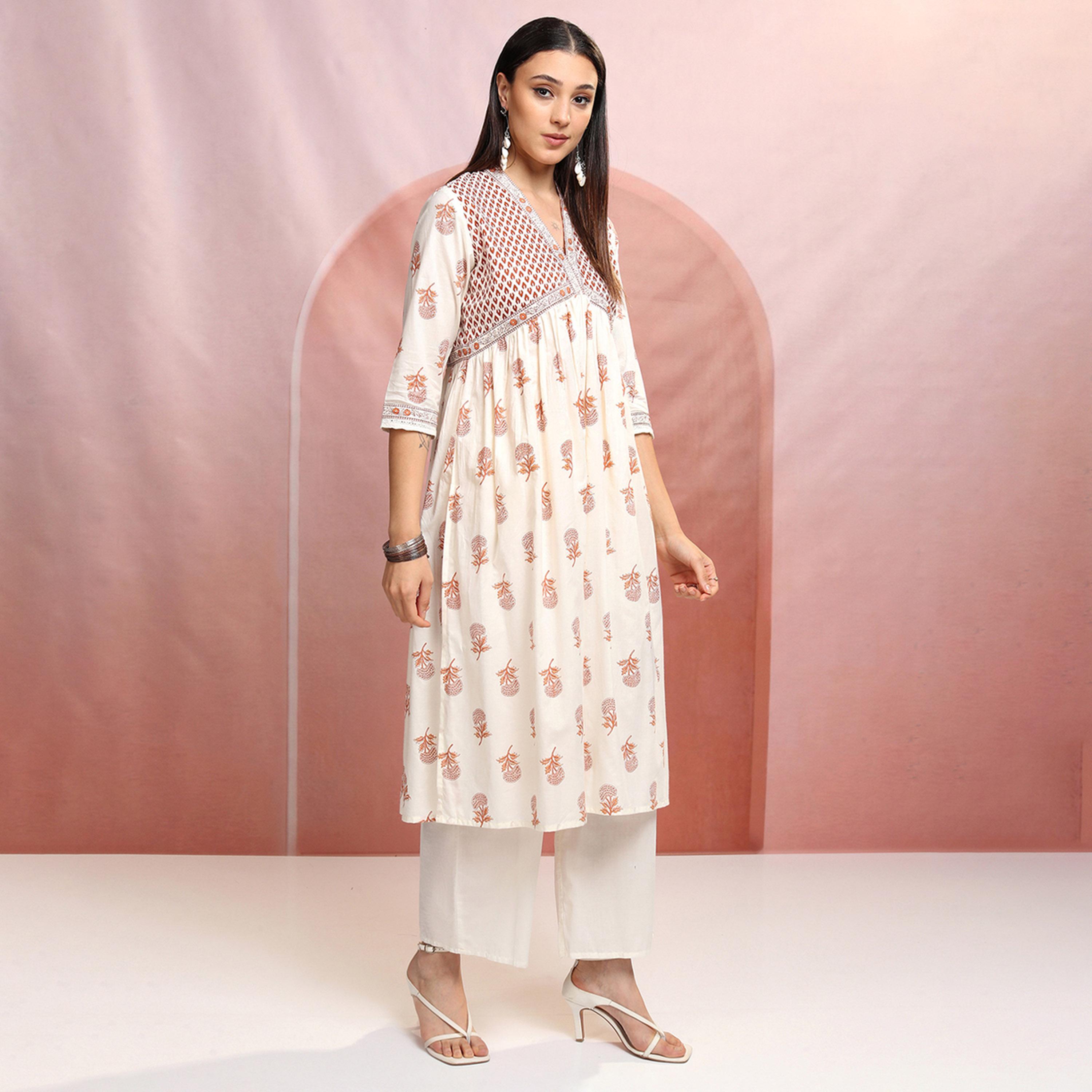فيشود × ستايلي - كورتا بطبعة زهور من القطن الخالص بفتحة رقبة على شكل حرف V مع بنطال ووشاح-women-clothing-ethnicwear-sareesets-image-6