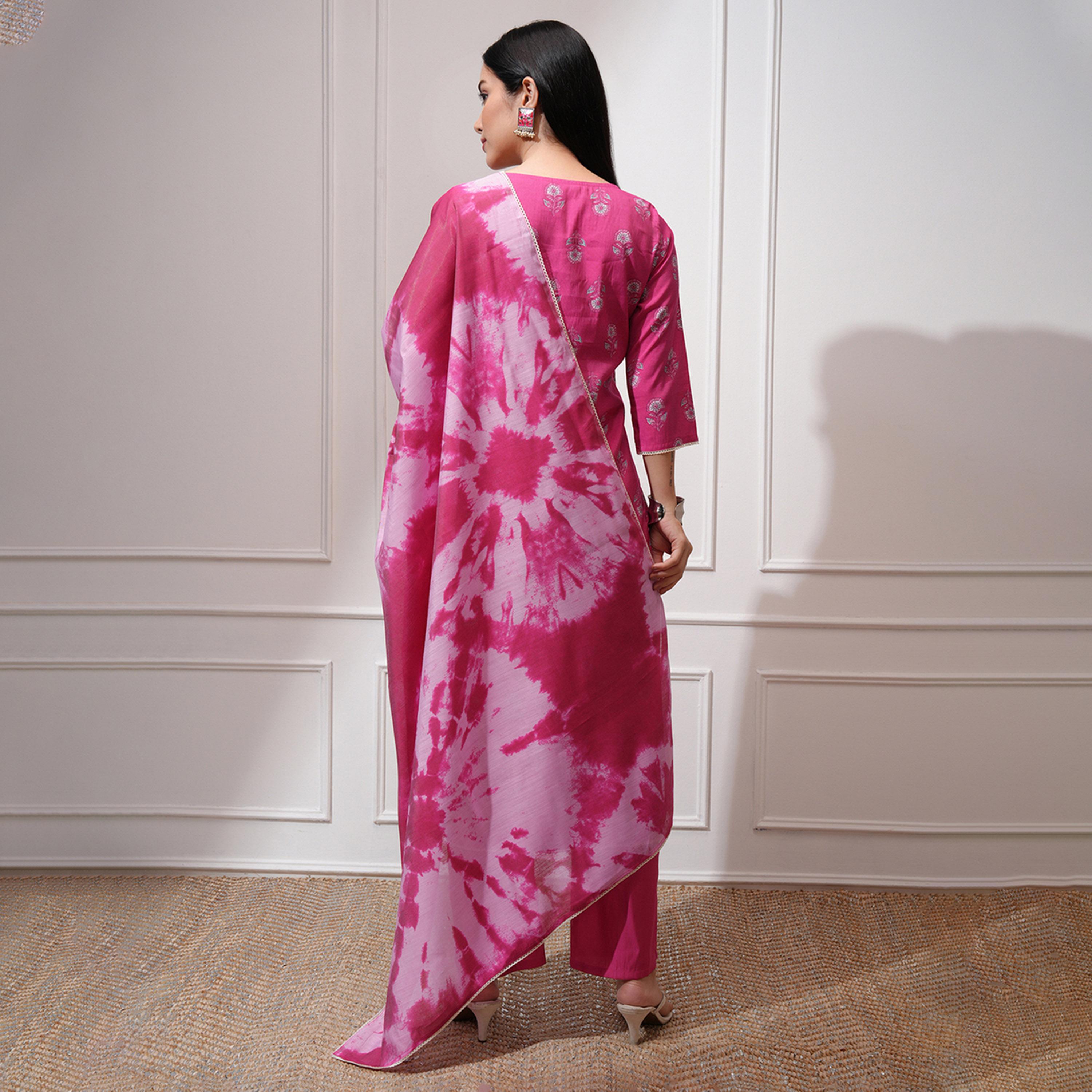 فيشود × ستايلي - كورتا مستقيمة بطبعة زهور وتطريز خيوط مع بنطال ووشاح-women-clothing-ethnicwear-sareesets-image-3