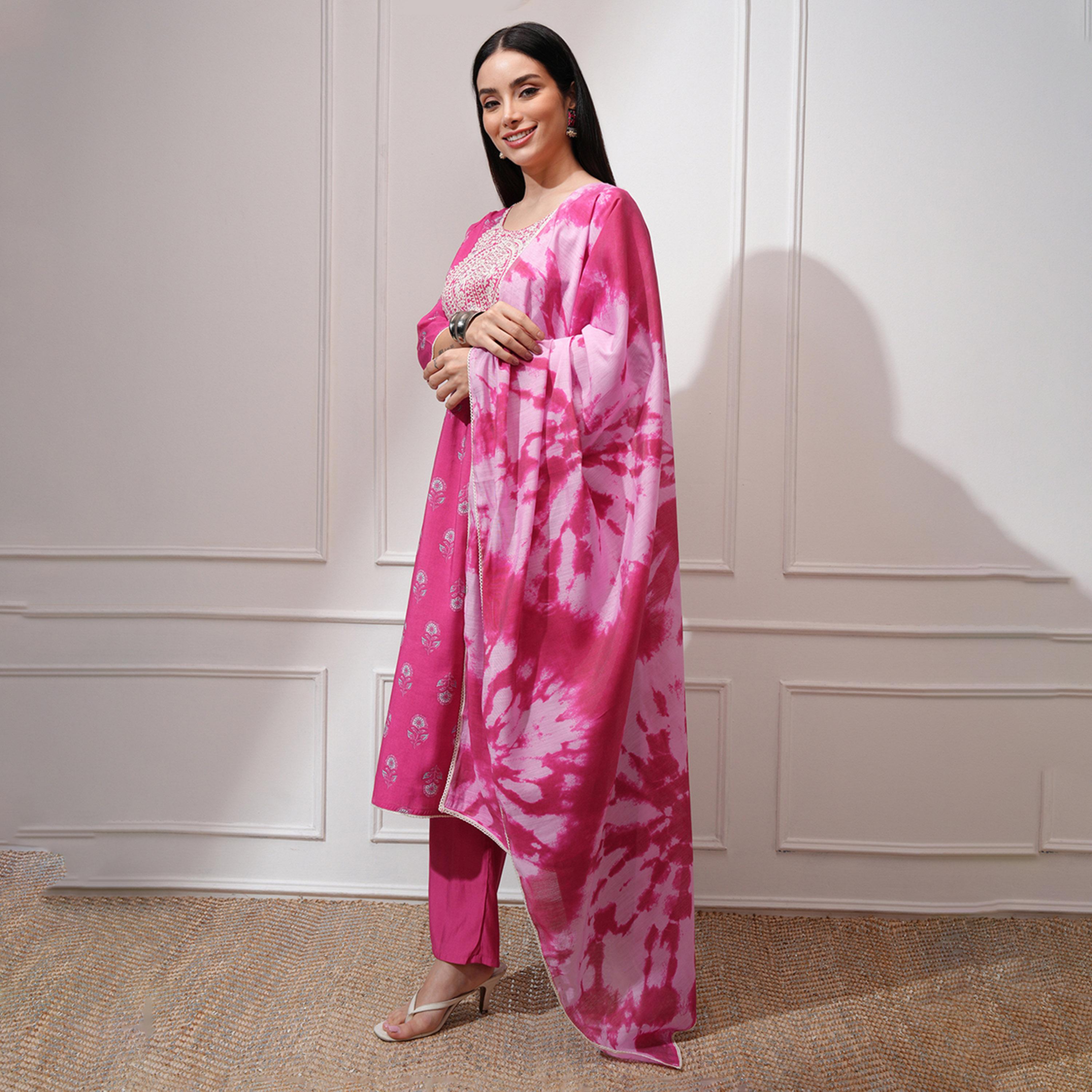 فيشود × ستايلي - كورتا مستقيمة بطبعة زهور وتطريز خيوط مع بنطال ووشاح-women-clothing-ethnicwear-sareesets-image-4