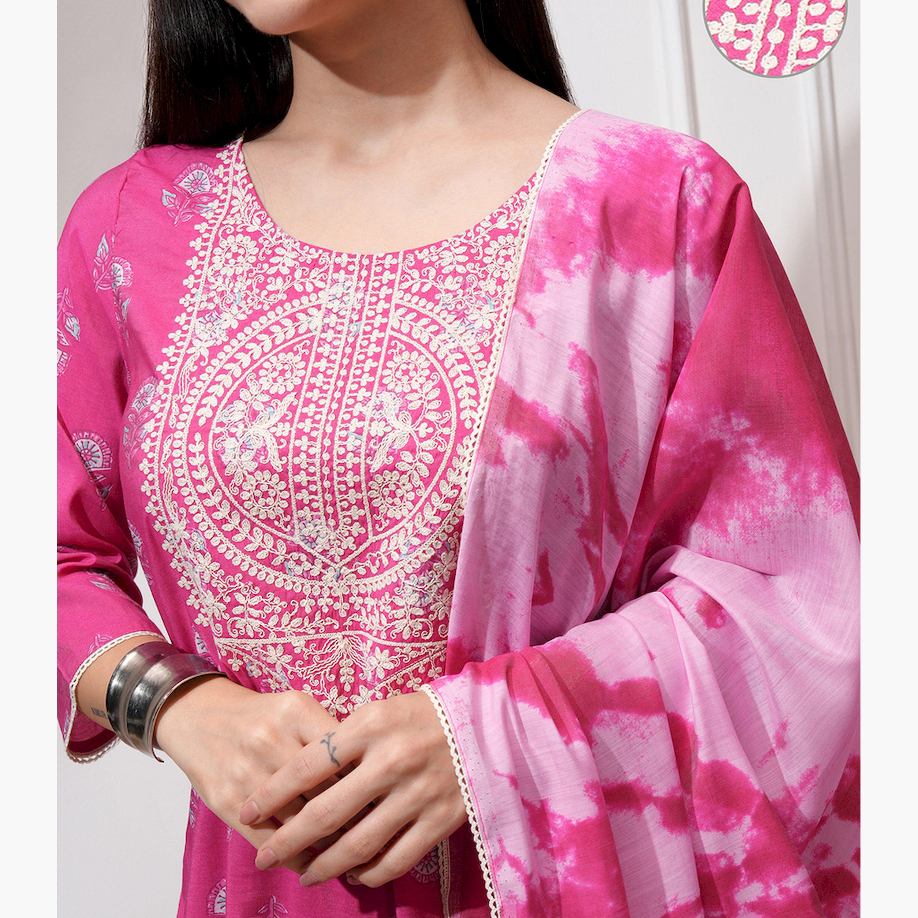 فيشود × ستايلي - كورتا مستقيمة بطبعة زهور وتطريز خيوط مع بنطال ووشاح-women-clothing-ethnicwear-sareesets-image-5