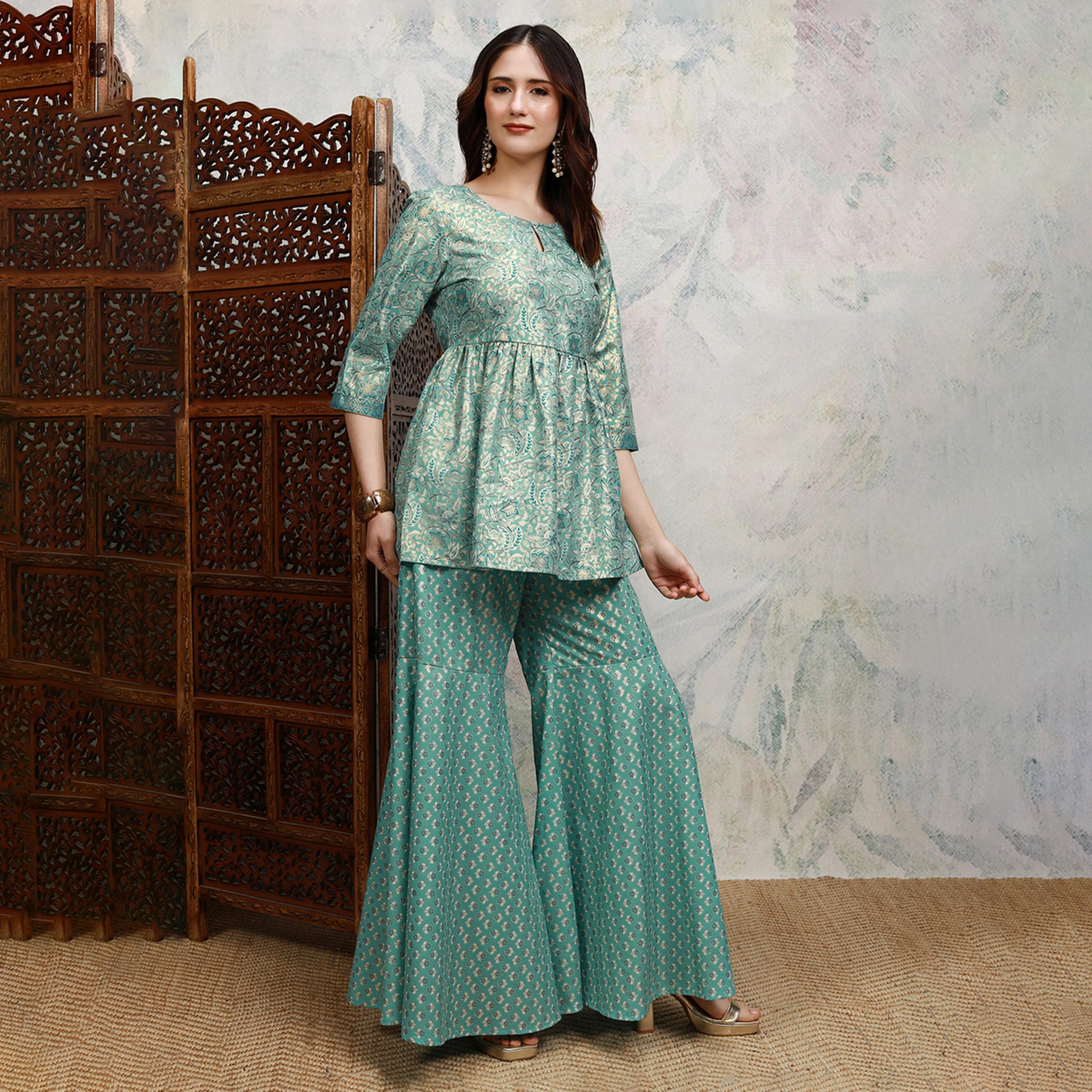 فيشود × ستايلي - كورتا اناركالي مطبوعة بالورود مع بنطال شارارا ووشاح دوباتا-women-clothing-ethnicwear-sareesets-image-6