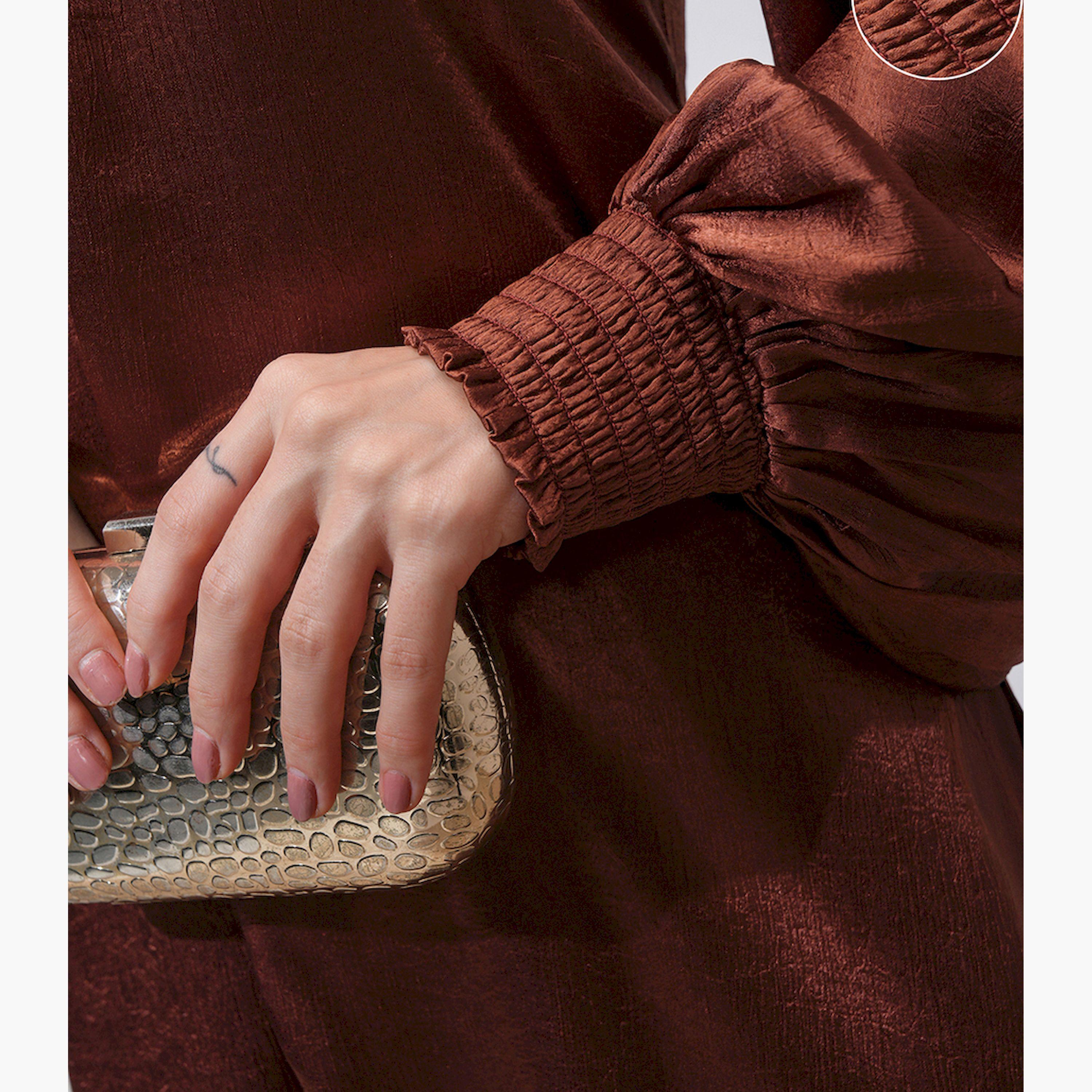 فيشود × ستايلي - كورتا بقصة A بأكمام منتفخة ورقبة على شكل حرف V مع بنطال-women-clothing-ethnicwear-kurtasets-image-5