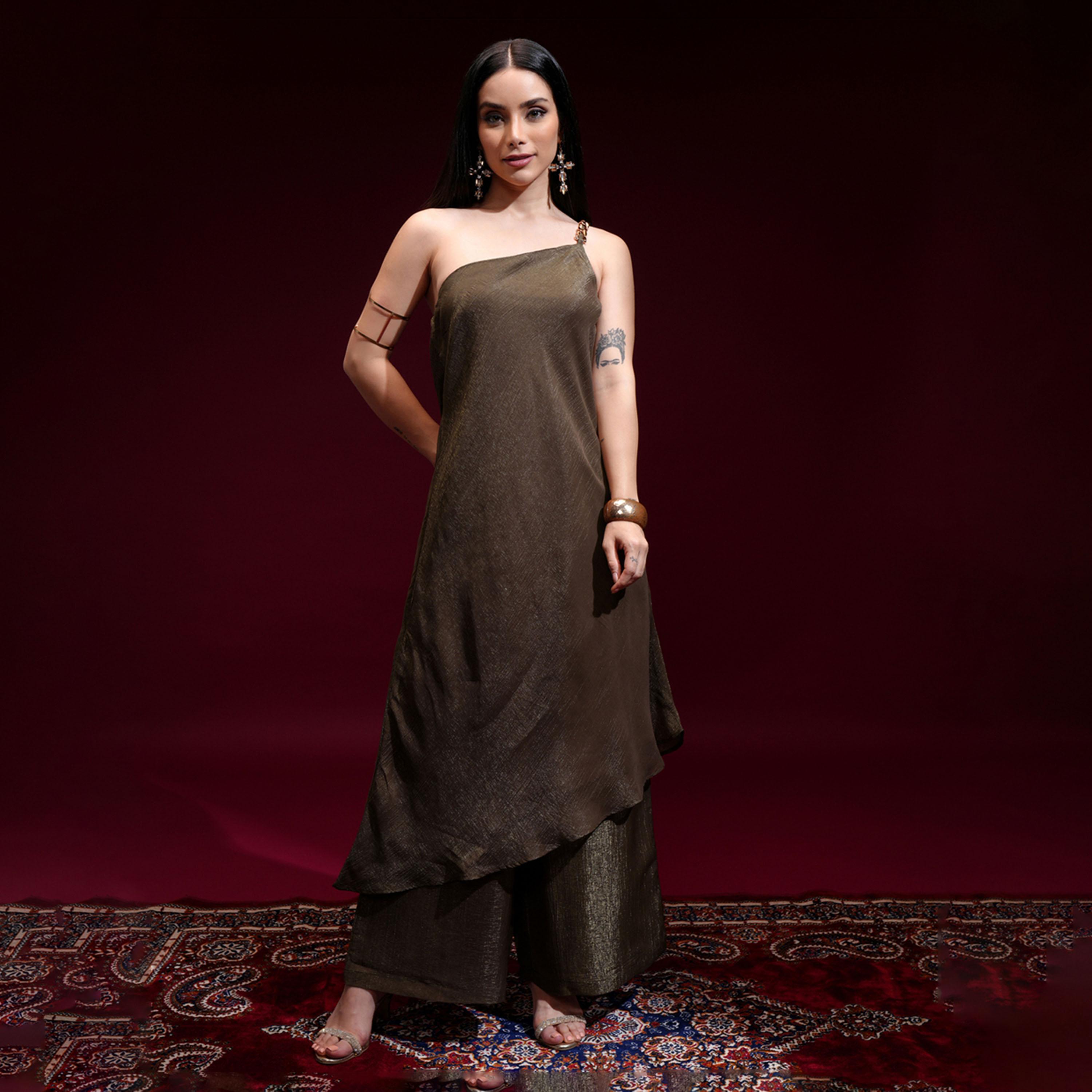 Vishudh X Styli Women Printed Regular Kurta with Trousers-women-clothing-ethnicwear-kurtasets-image-1