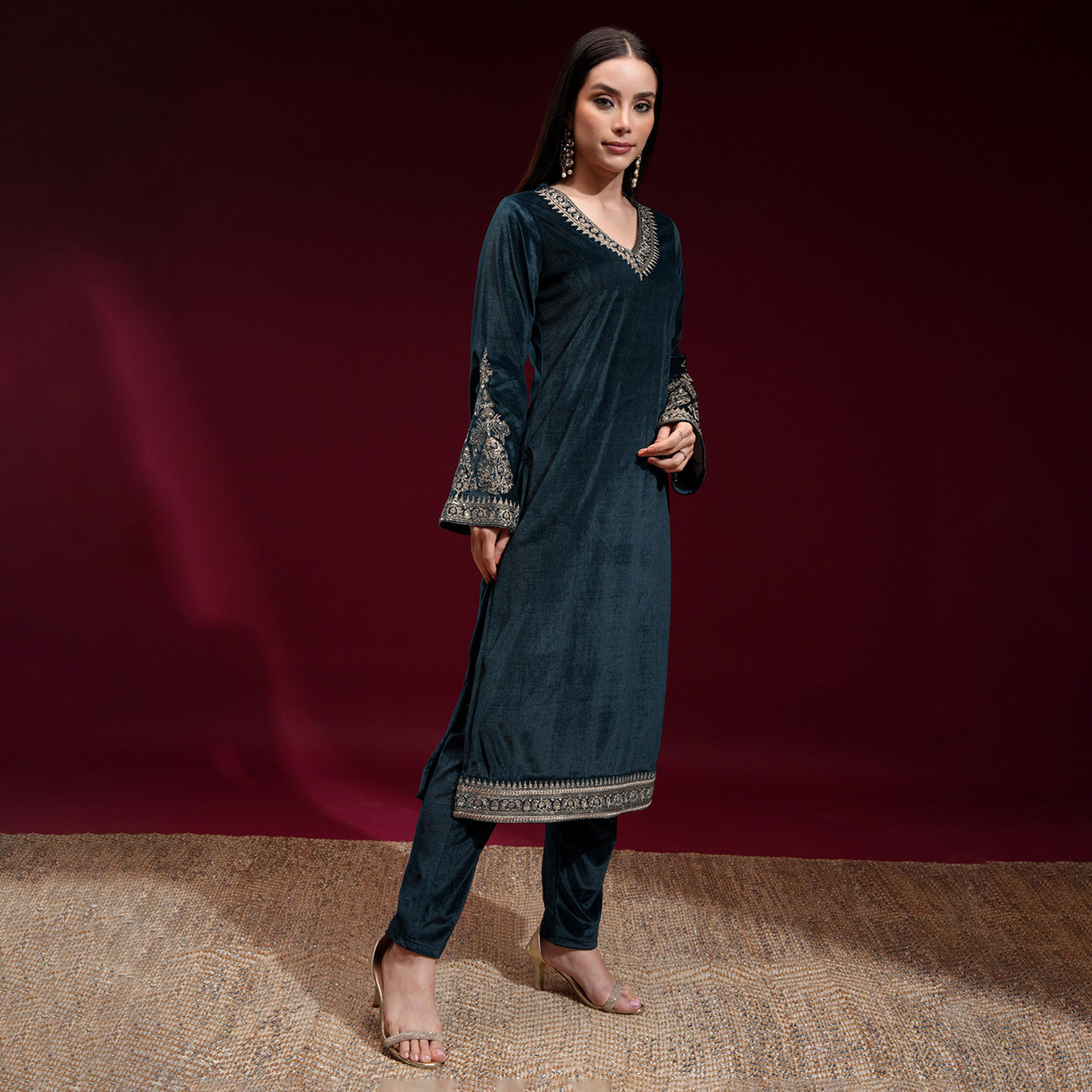 Vishudh X Styli Floral Embroidered V-Neck Velvet Straight Kurta With Trousers And Dupatta-women-clothing-ethnicwear-sareesets-image-6