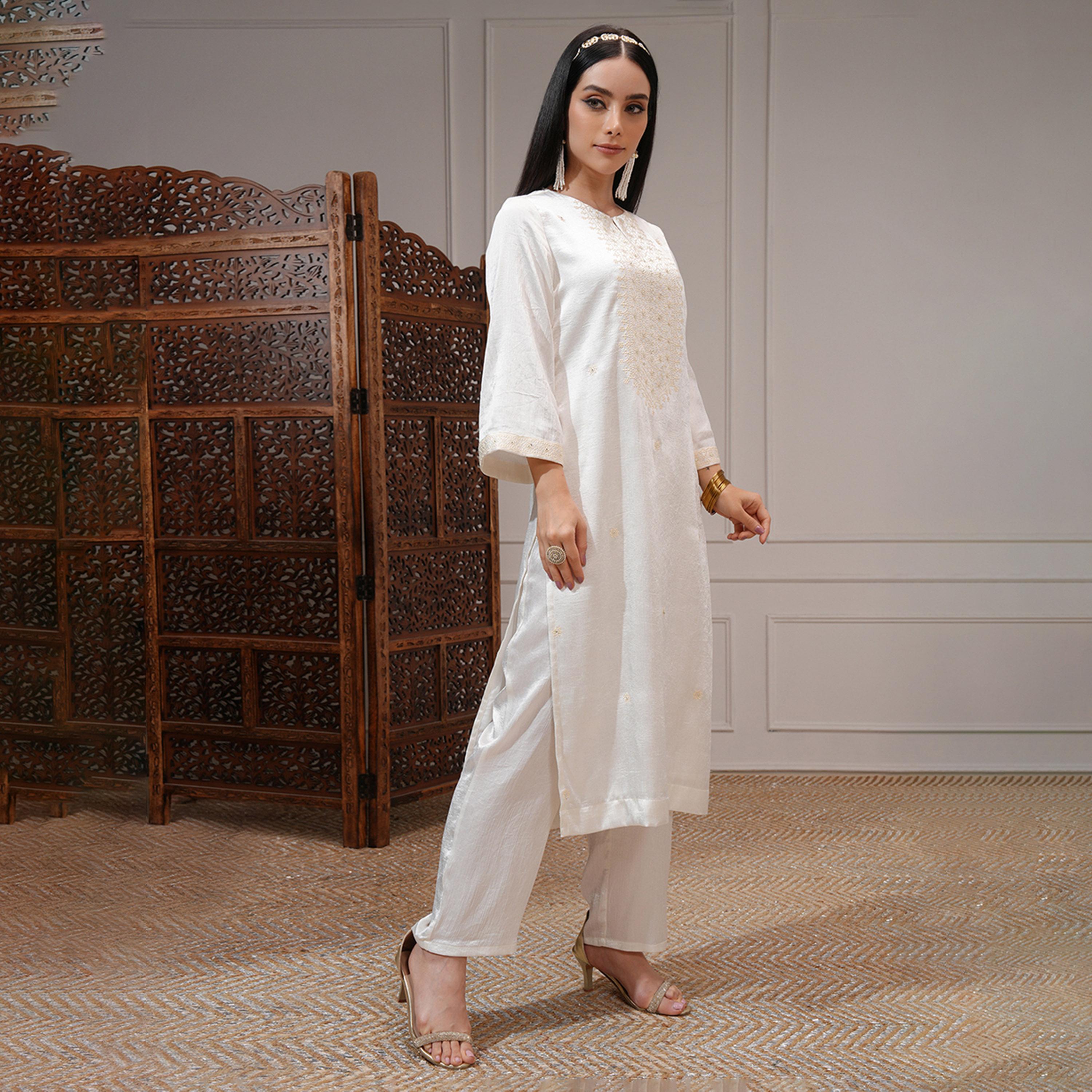 فيشود × ستايلي - كورتا نسائية عادية بطبعة زهور وتطريز مع بنطال ووشاح-women-clothing-ethnicwear-sareesets-image-6