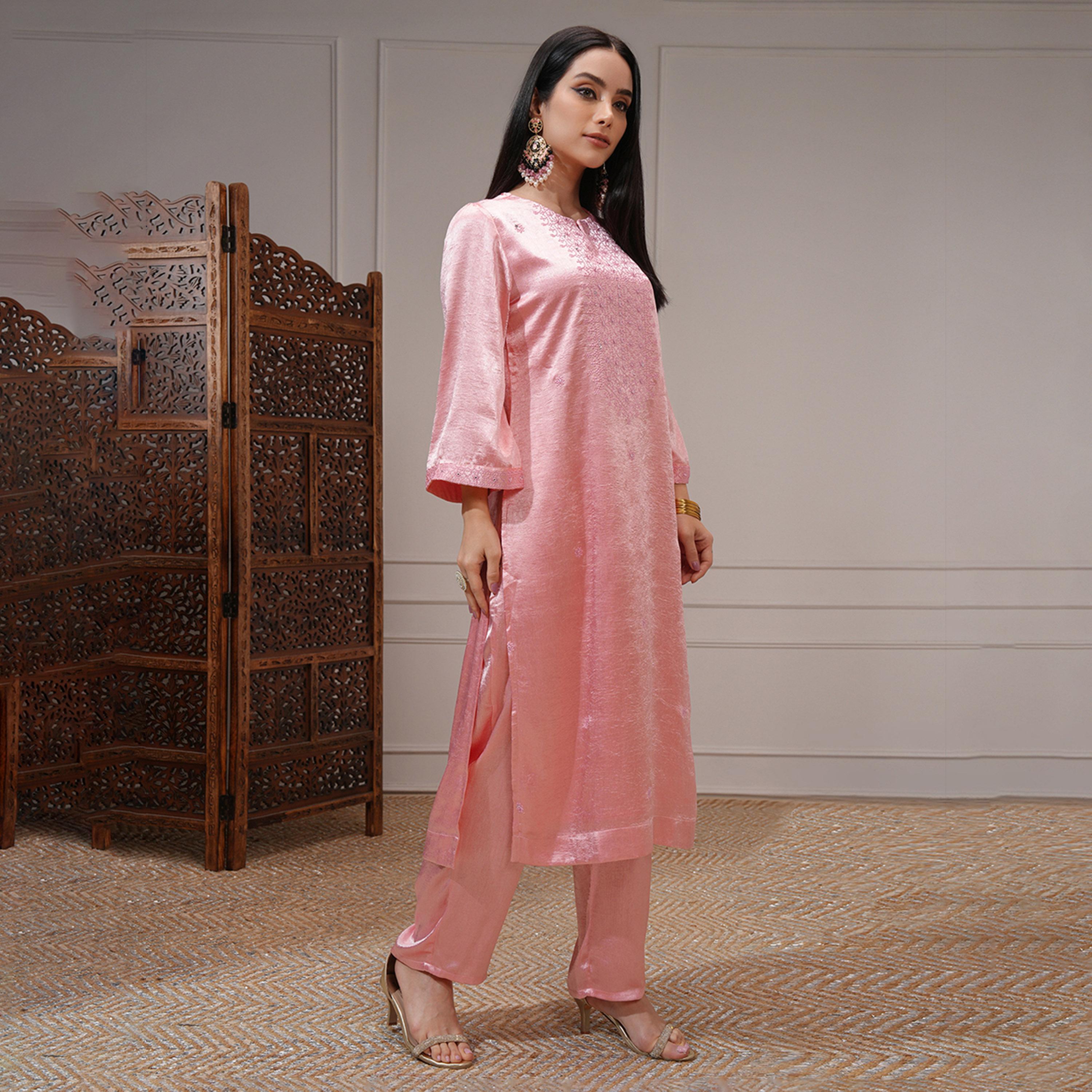 فيشود × ستايلي - كورتا نسائية مطرزة بزخارف عرقية وتطريز المرايا مع بنطال ووشاح-women-clothing-ethnicwear-sareesets-image-6