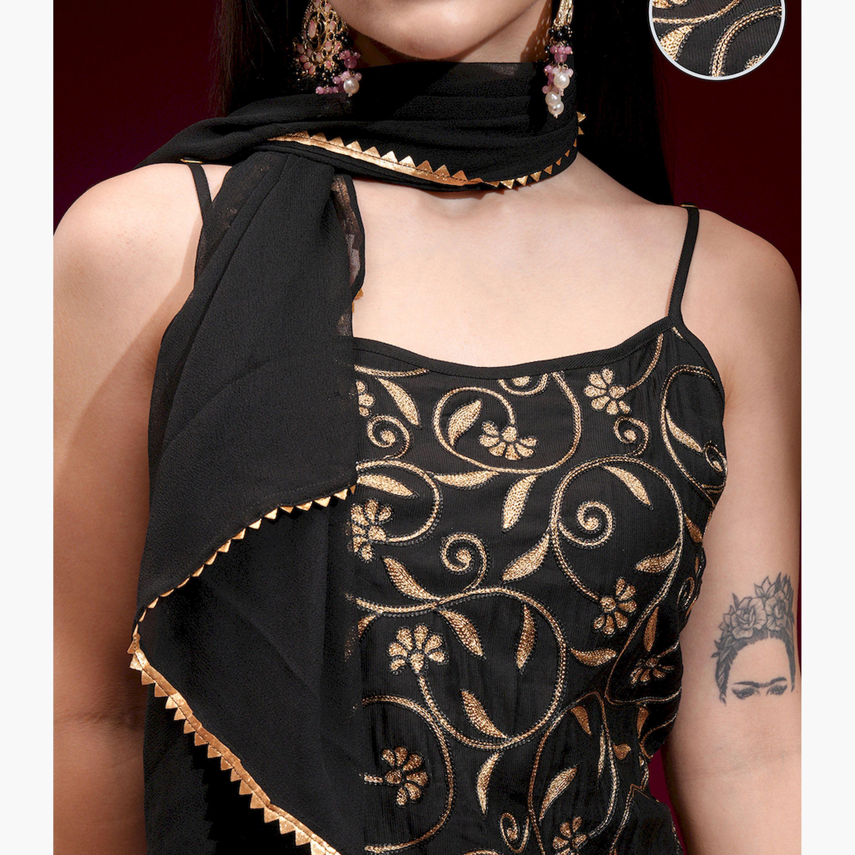 فيشود × ستايلي - كورتا مستقيمة مطرزة بالزهور مع بنطال ووشاح-women-clothing-ethnicwear-sareesets-image-5