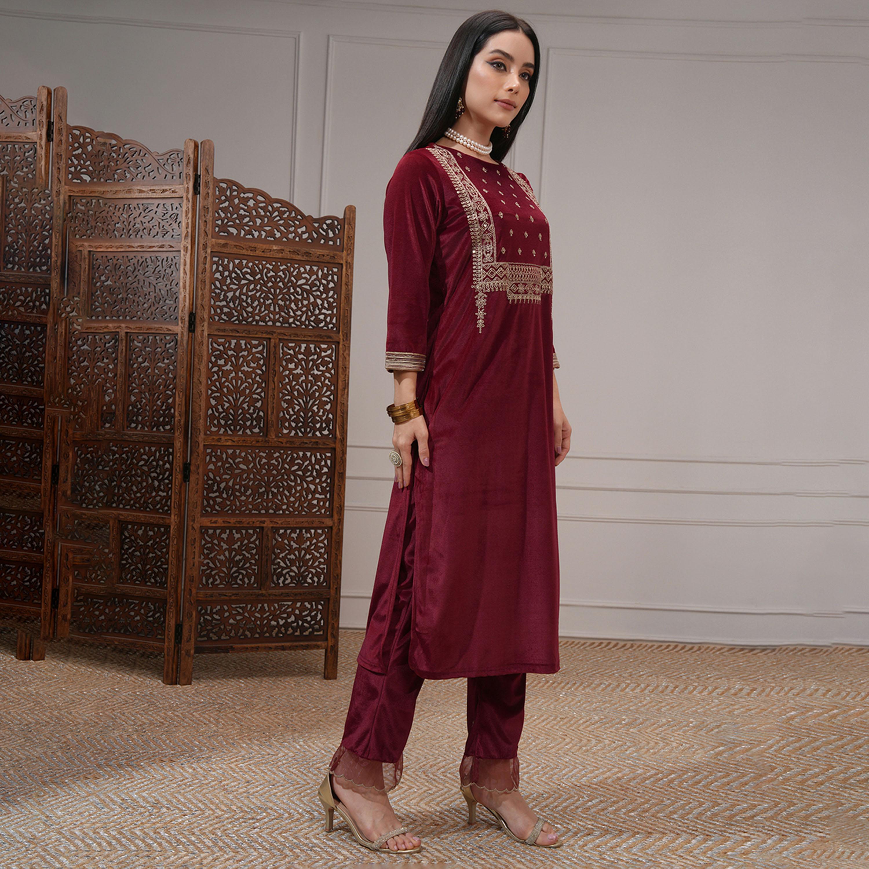 Vishudh X Styli Women Floral Embroidered Regular Sequinned Kurta with Trousers & Dupatta-women-clothing-ethnicwear-sareesets-image-6