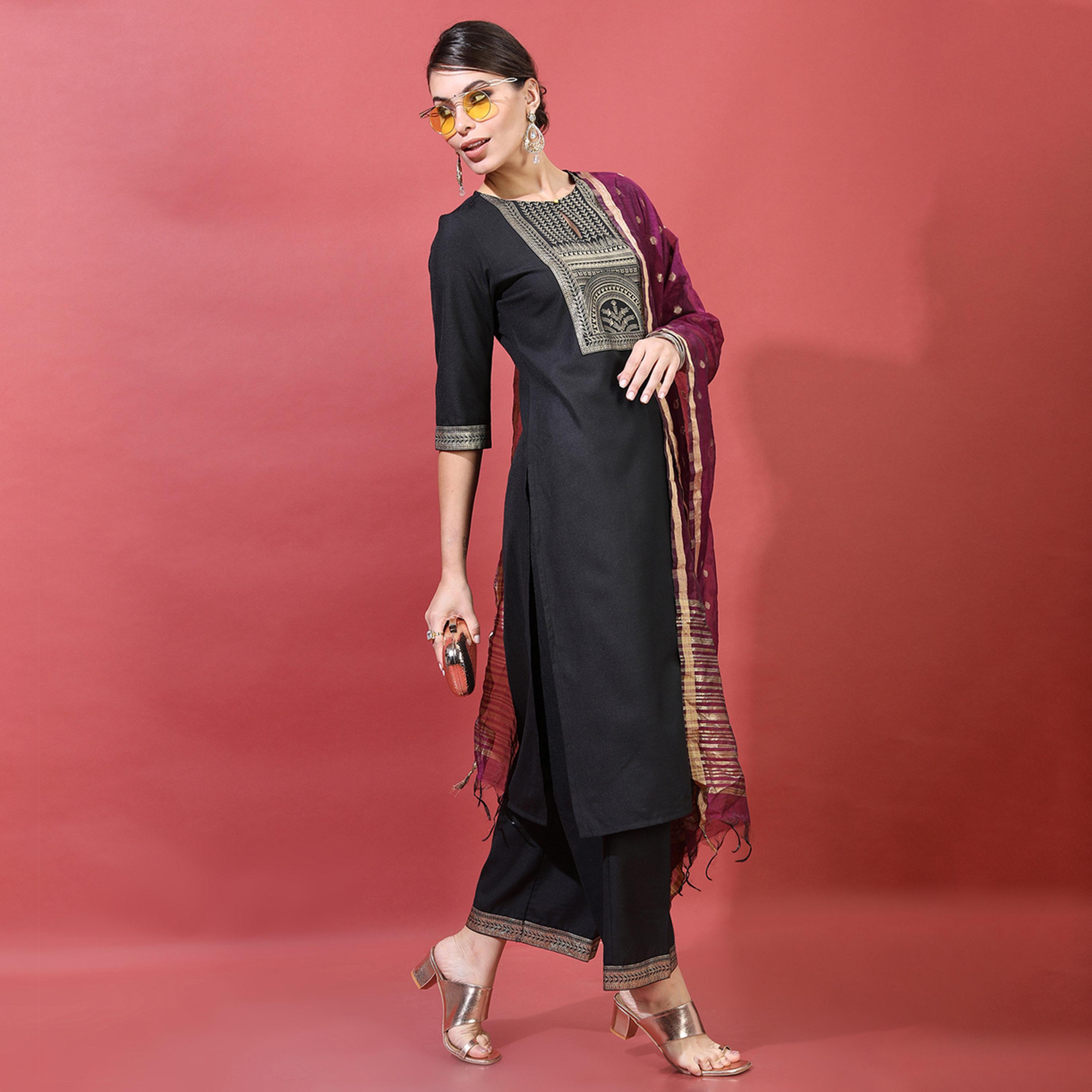 فيشود × ستايلي - كورتا مطبوعة بزخارف عرقية مع بنطال ووشاح باللون الأسود للنساء-women-clothing-ethnicwear-sareesets-image-5