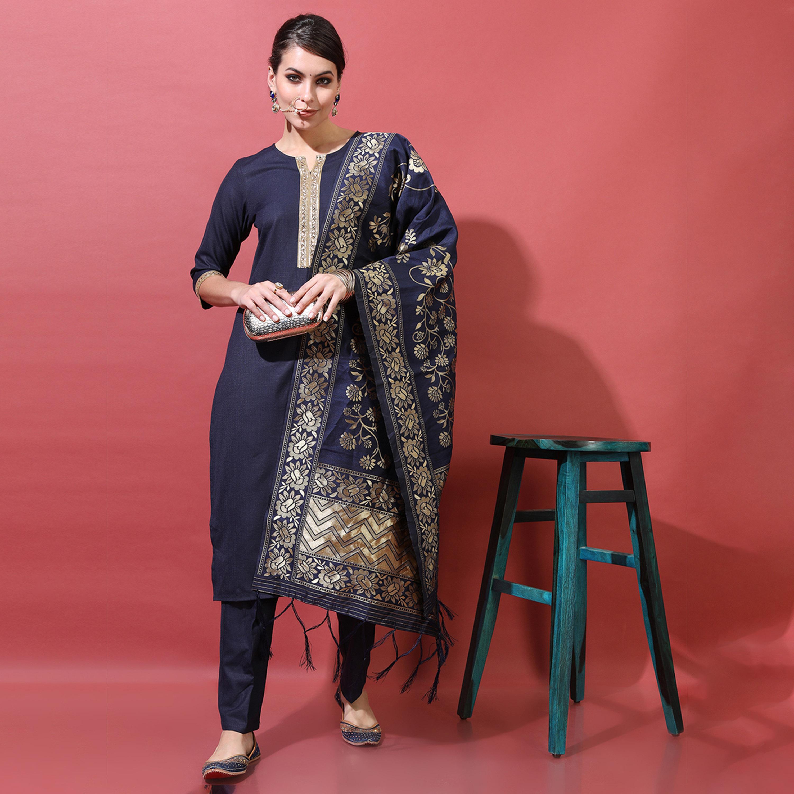 فيشود × ستايلي - كورتا نسائية باللون الكحلي بزخارف عرقية مع بنطال ووشاح-women-clothing-ethnicwear-sareesets-image-1