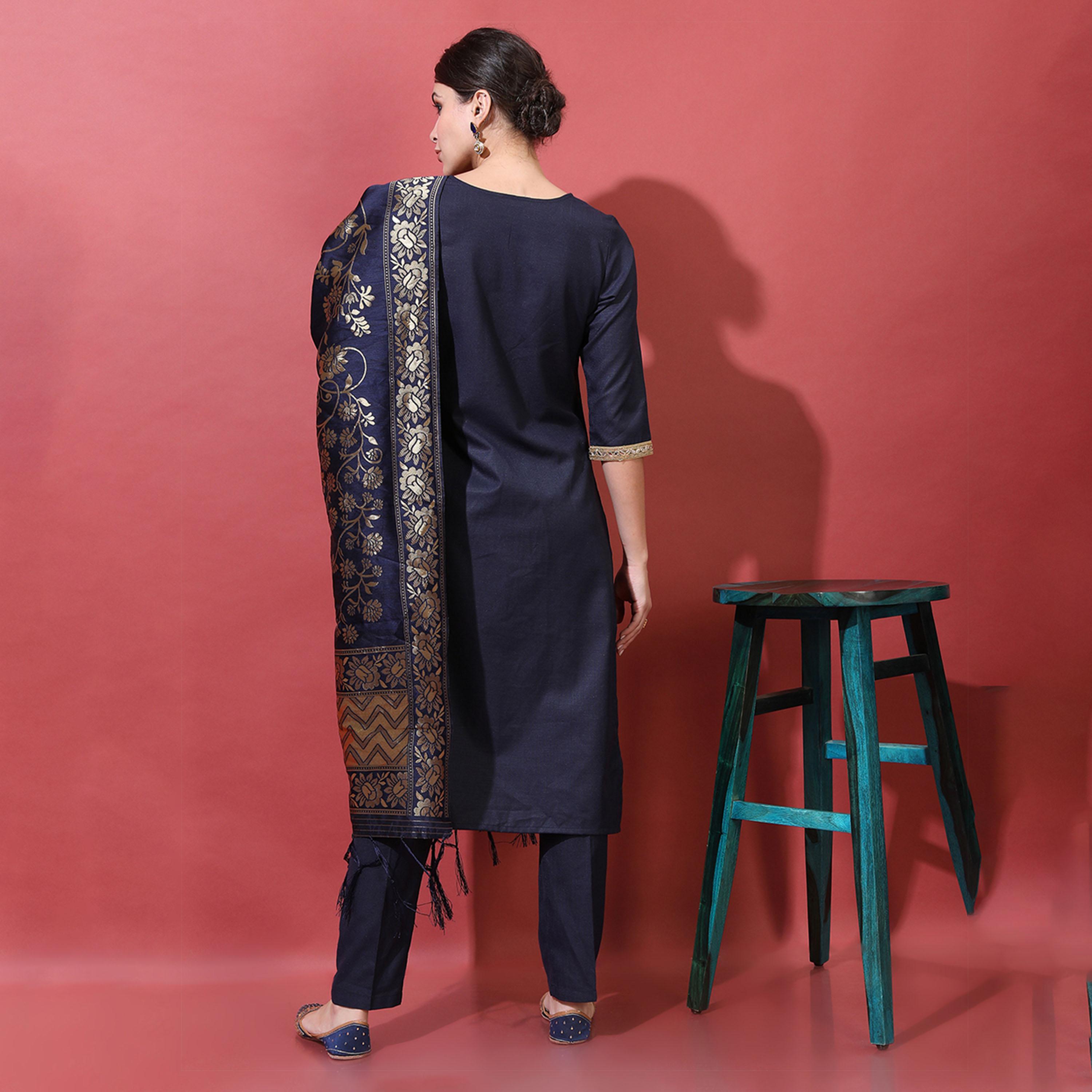فيشود × ستايلي - كورتا نسائية باللون الكحلي بزخارف عرقية مع بنطال ووشاح-women-clothing-ethnicwear-sareesets-image-3