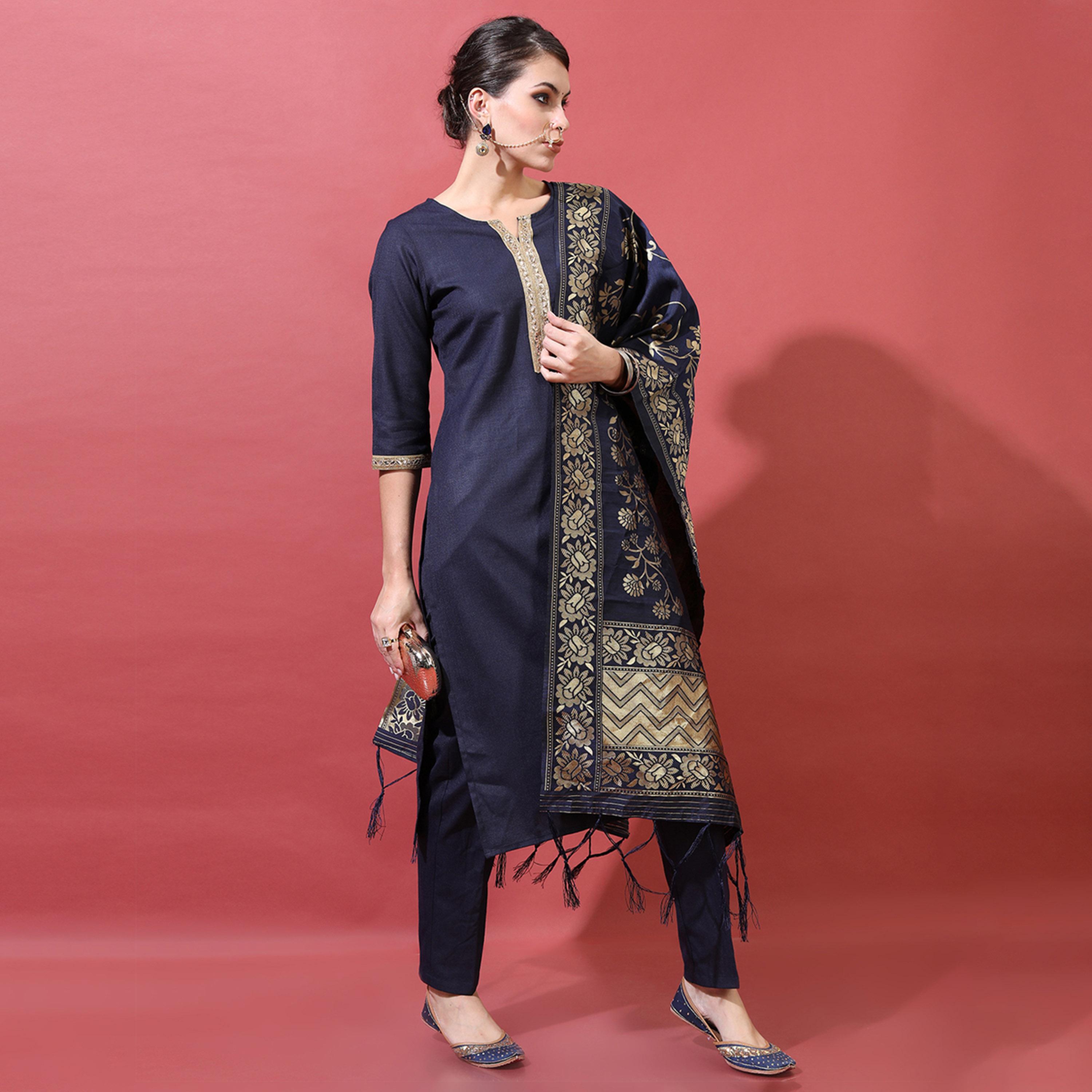 فيشود × ستايلي - كورتا نسائية باللون الكحلي بزخارف عرقية مع بنطال ووشاح-women-clothing-ethnicwear-sareesets-image-5