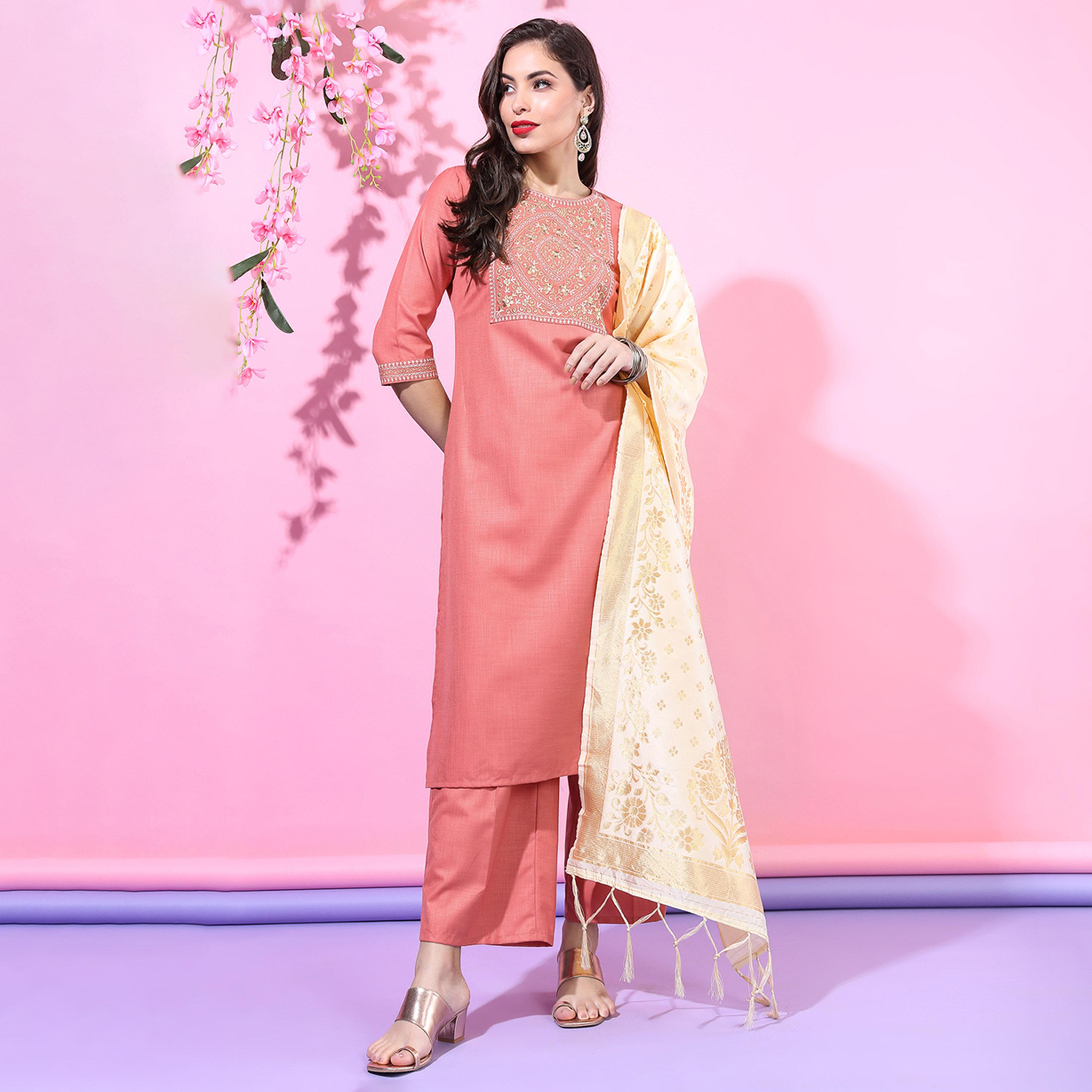 فيشود × ستايلي - كورتا نسائية بياقة مزينة مع بنطال بالازو ووشاح دوباتا - مرجاني-women-clothing-ethnicwear-sareesets-image-1