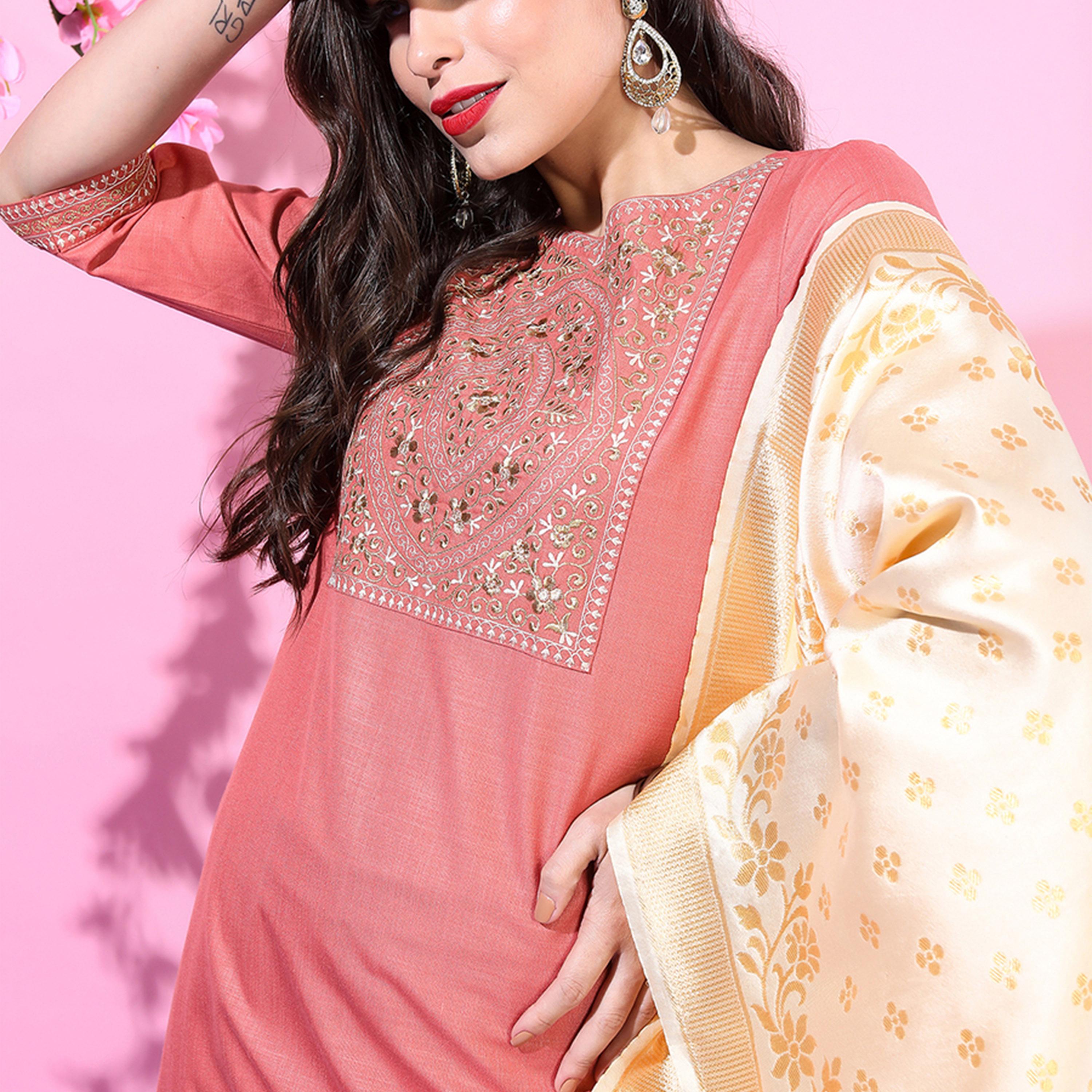 فيشود × ستايلي - كورتا نسائية بياقة مزينة مع بنطال بالازو ووشاح دوباتا - مرجاني-women-clothing-ethnicwear-sareesets-image-2