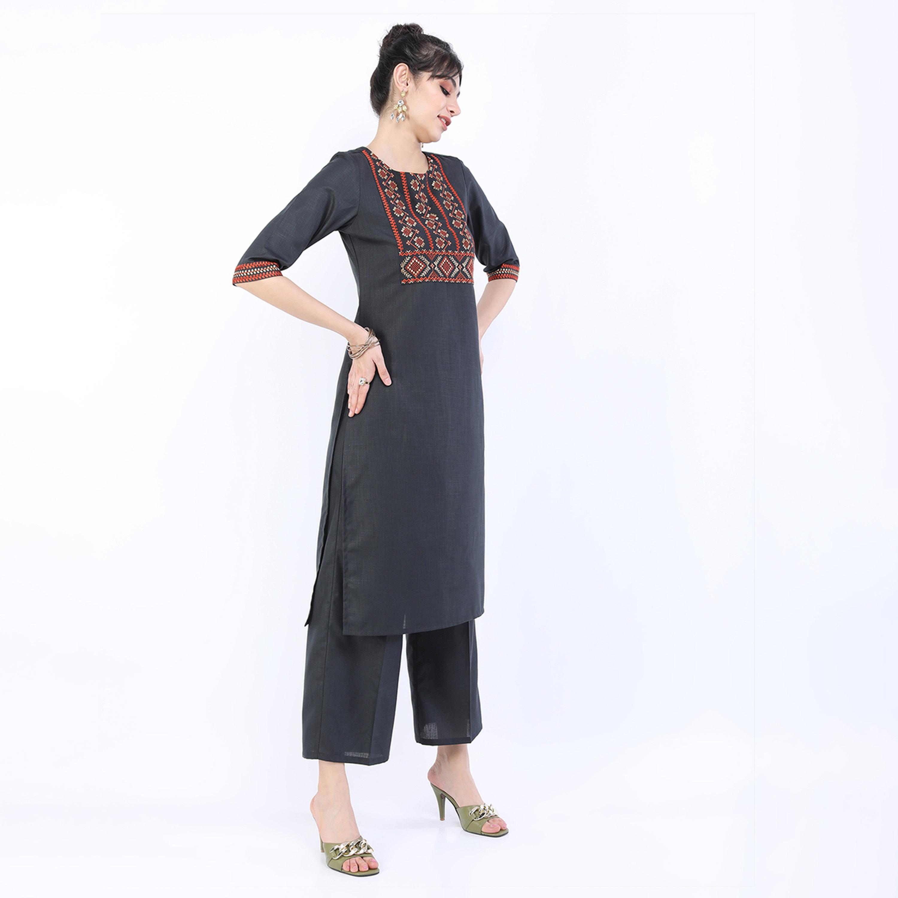 فيشود × ستايلي - كورتا نسائية مطبوعة بالورود باللون الأخضر مع بنطال بالازو ووشاح دوباتا-women-clothing-ethnicwear-sareesets-image-6